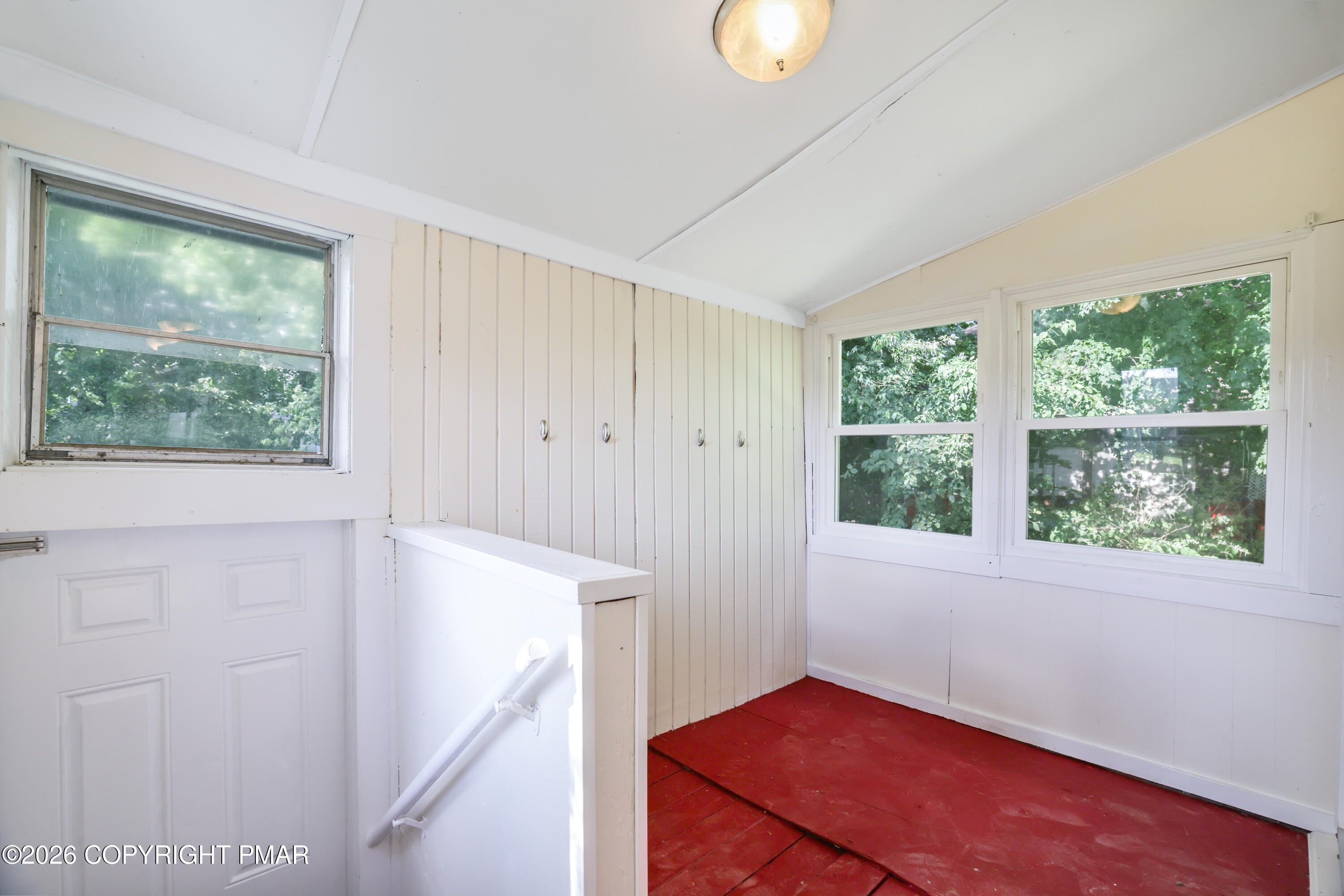 140 Barnum Street Property Photo 23