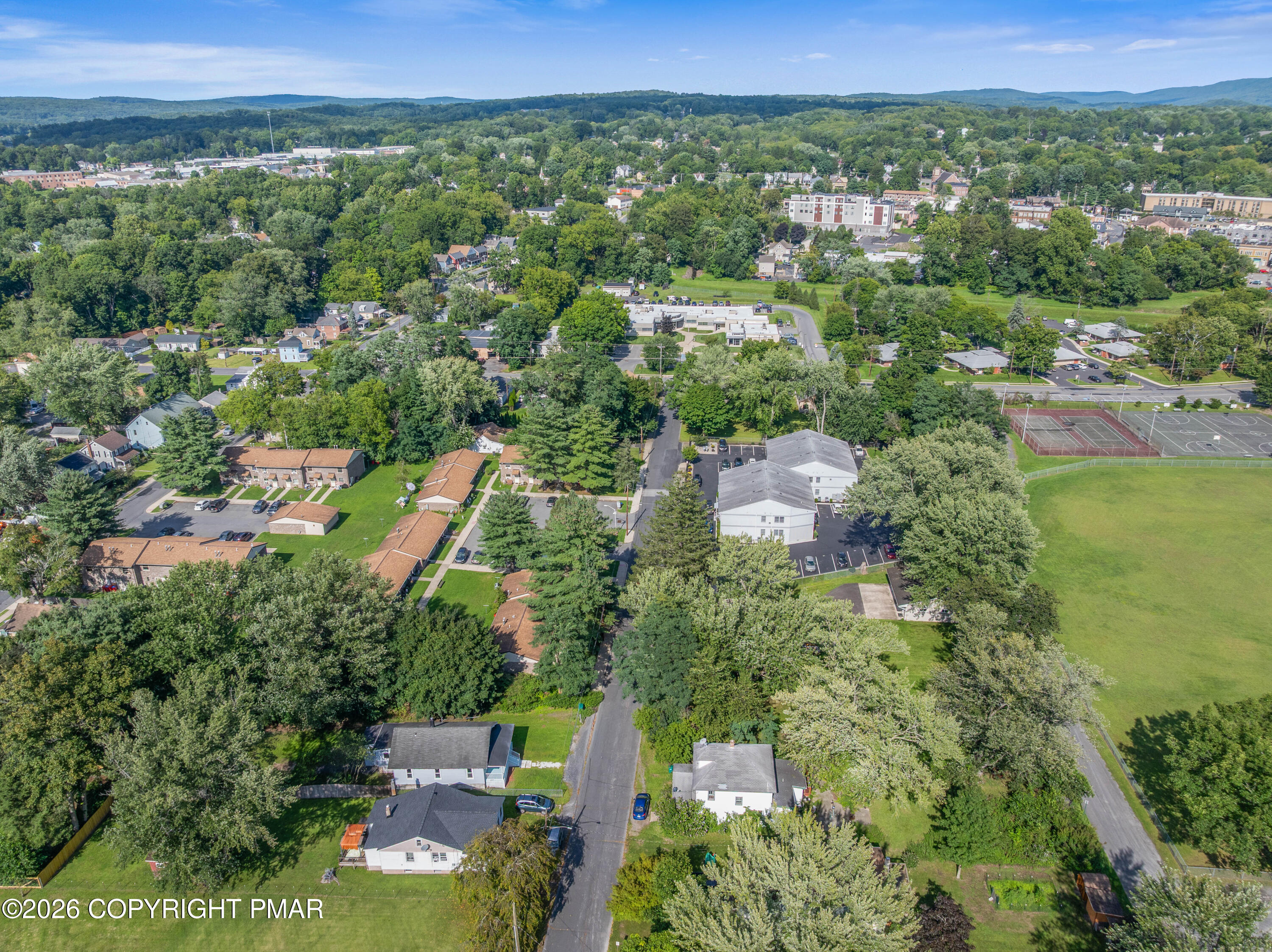 140 Barnum Street Property Photo 31