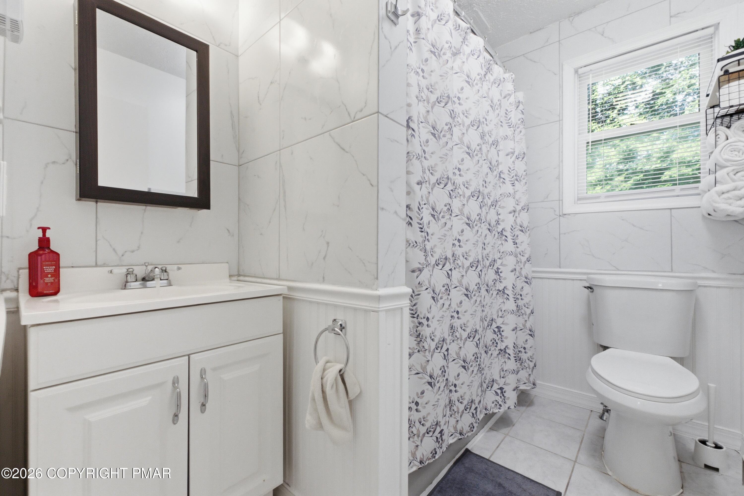 3537 Peak Drive Property Photo 10