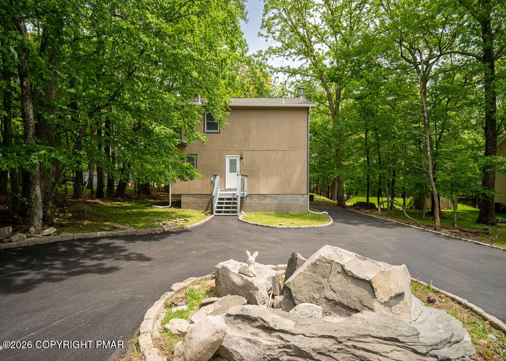 132 Cottonwood Court Property Photo 1