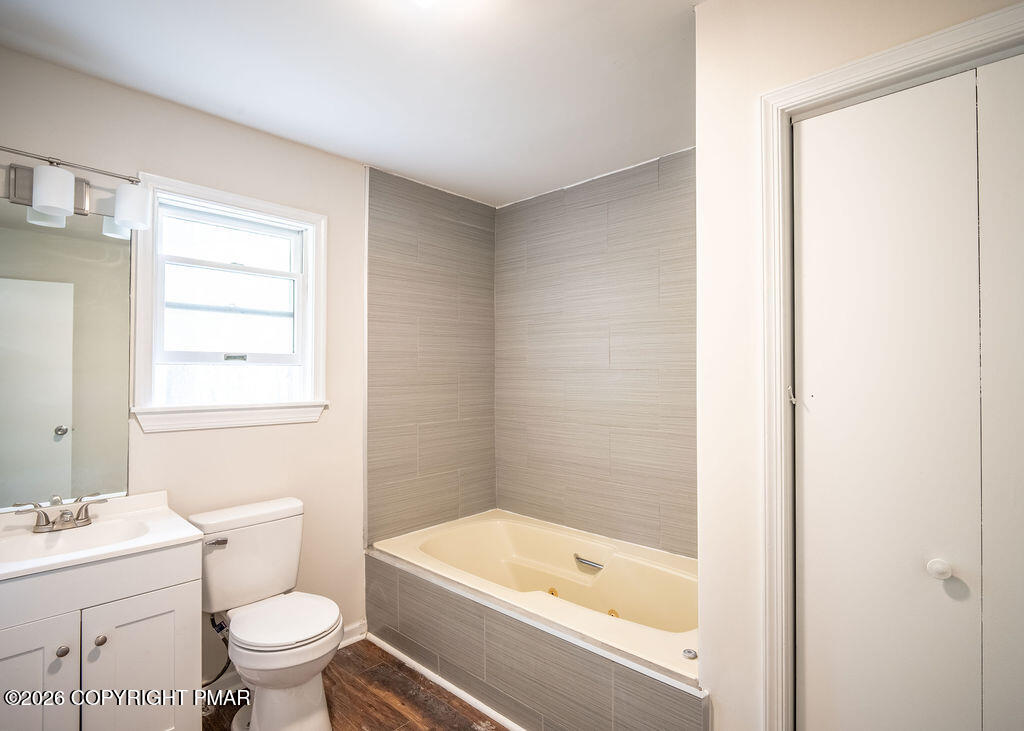 132 Cottonwood Court Property Photo 17