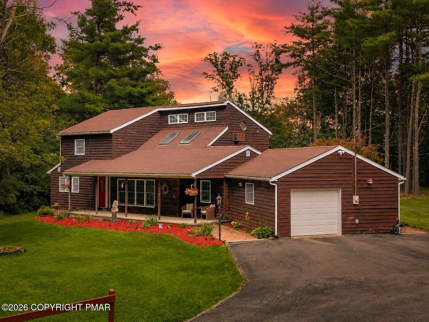 331 Mt Nebo Road Property Photo 1