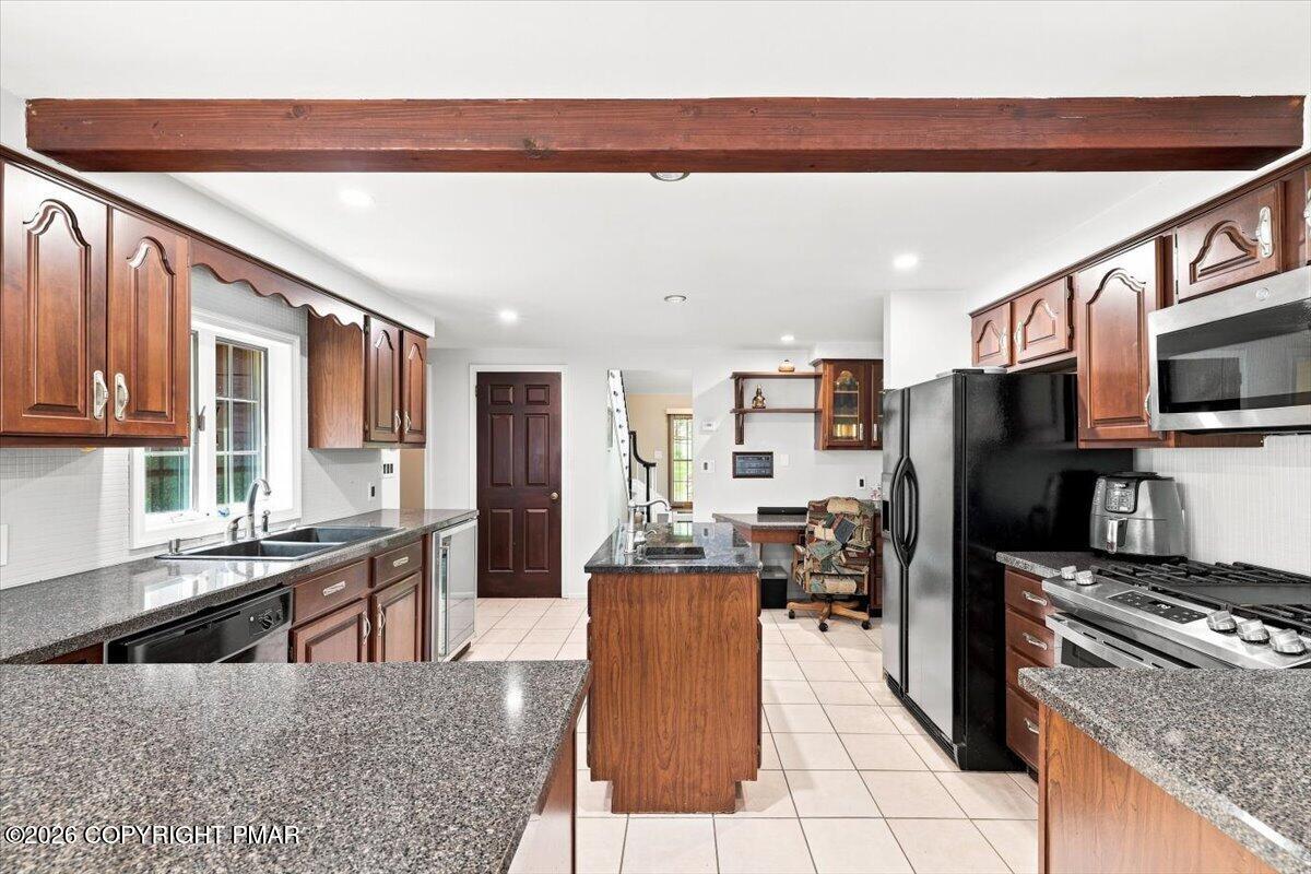 331 Mt Nebo Road Property Photo 8