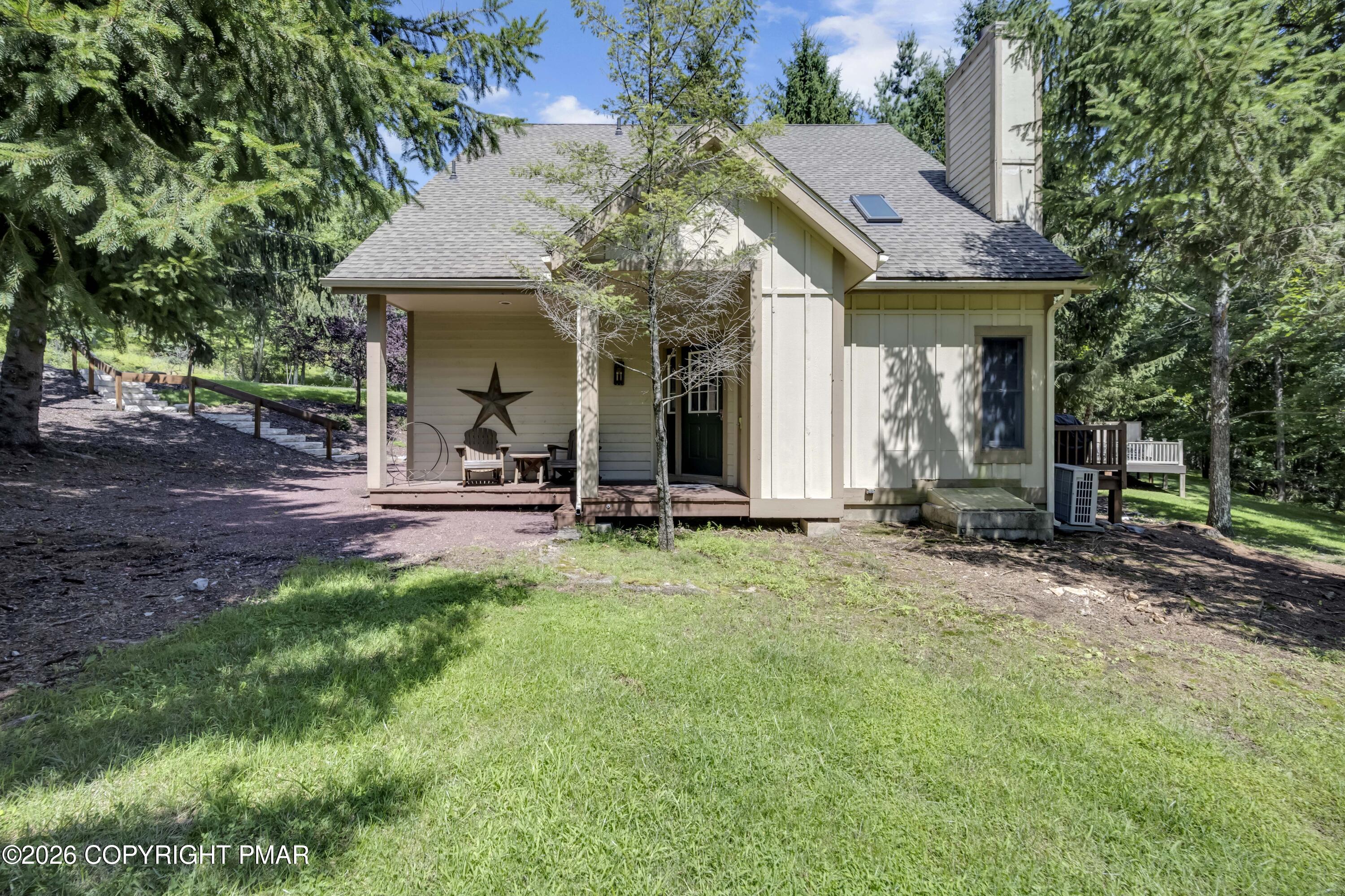 411 Hickory Drive Property Photo 1