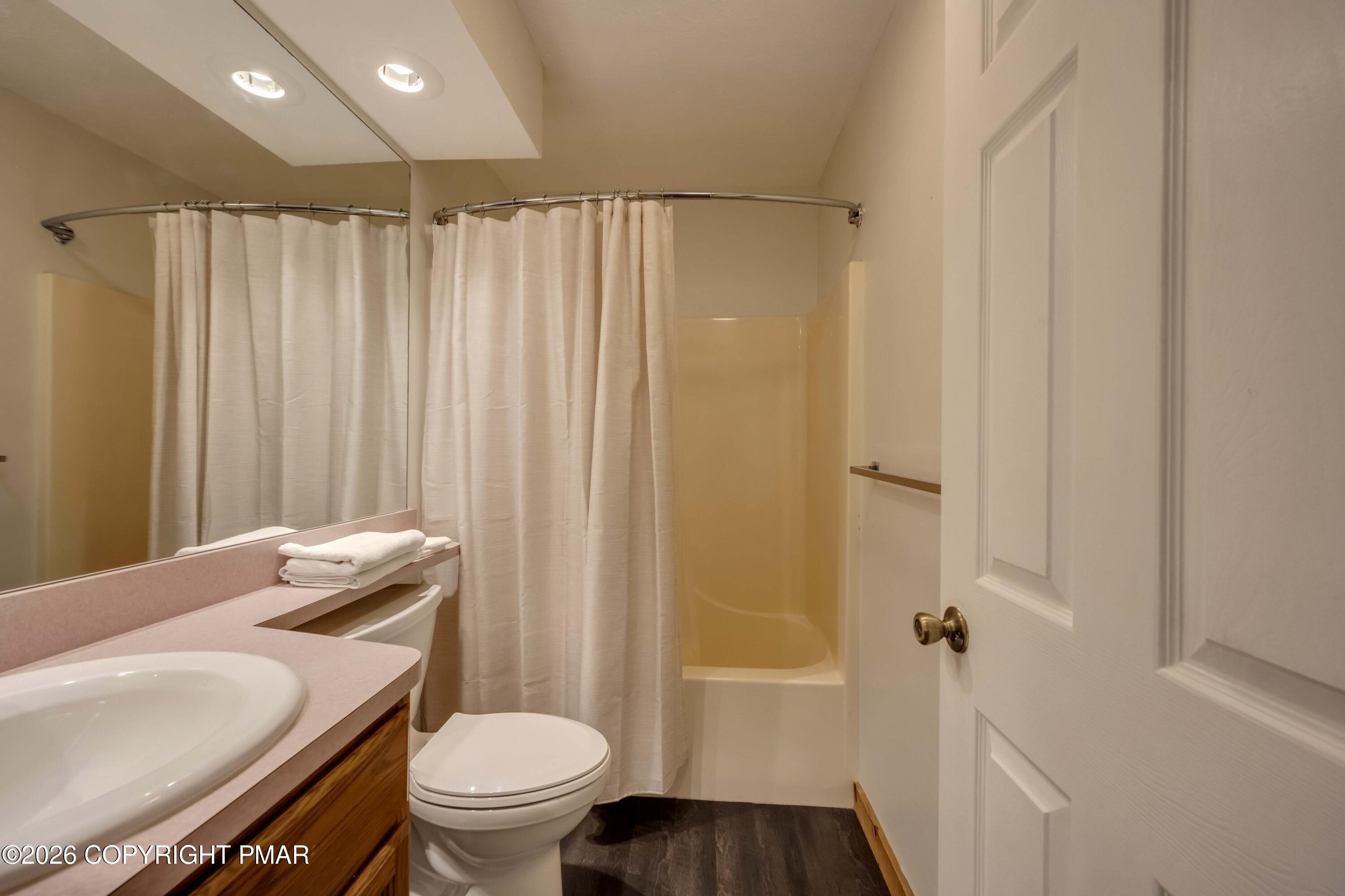 411 Hickory Drive Property Photo 21