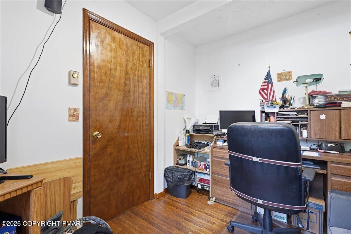 7110 Robinwood Drive Property Photo 18