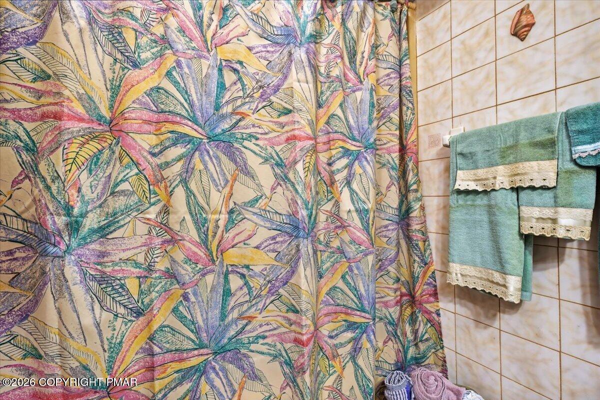 7110 Robinwood Drive Property Photo 24