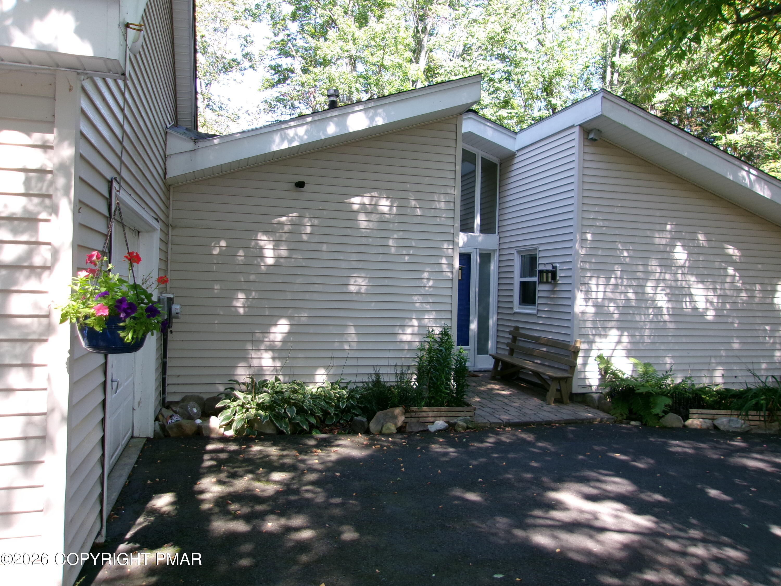 1231 Kilmer Road Property Photo 5