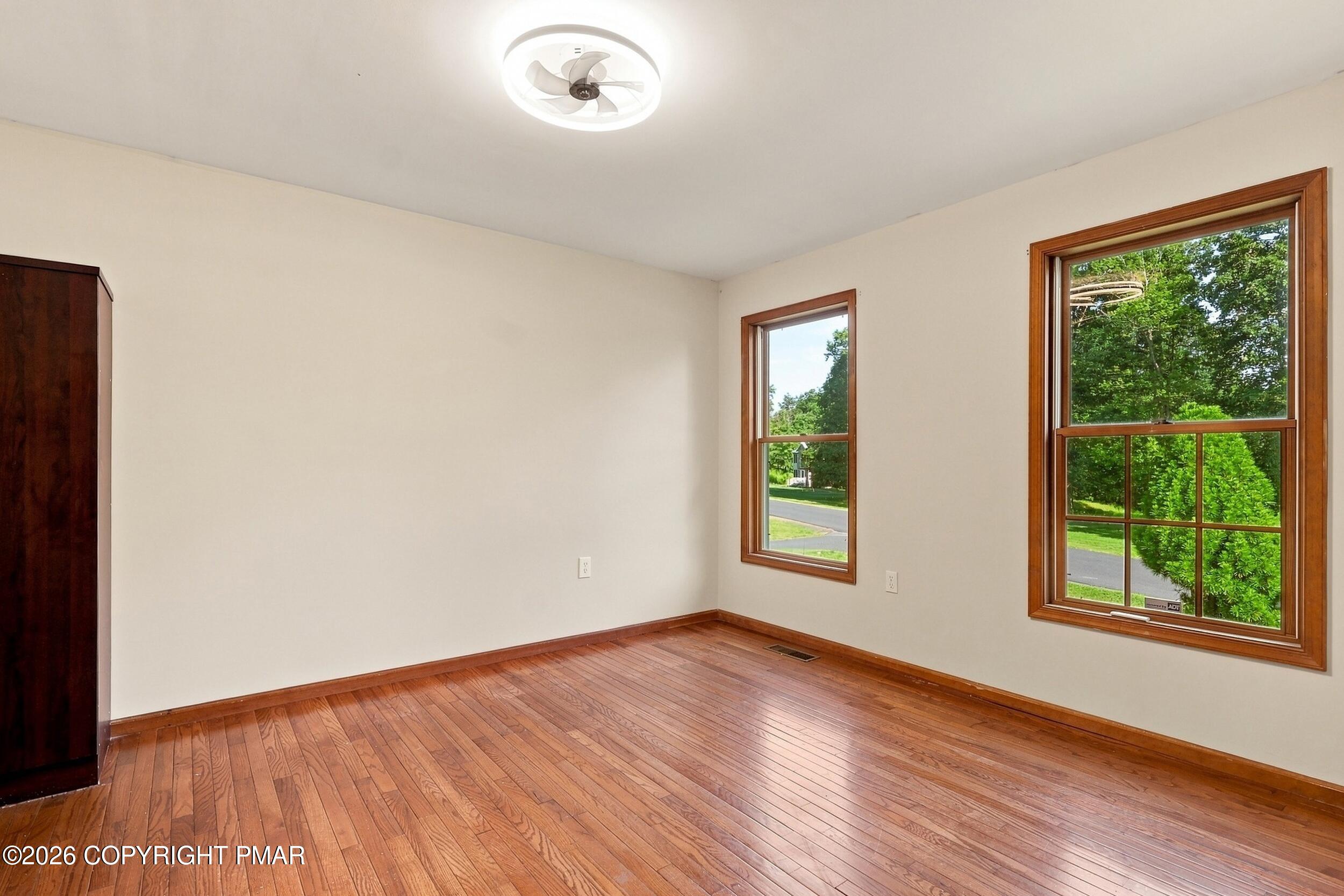 192 Waverly Drive Property Photo 12