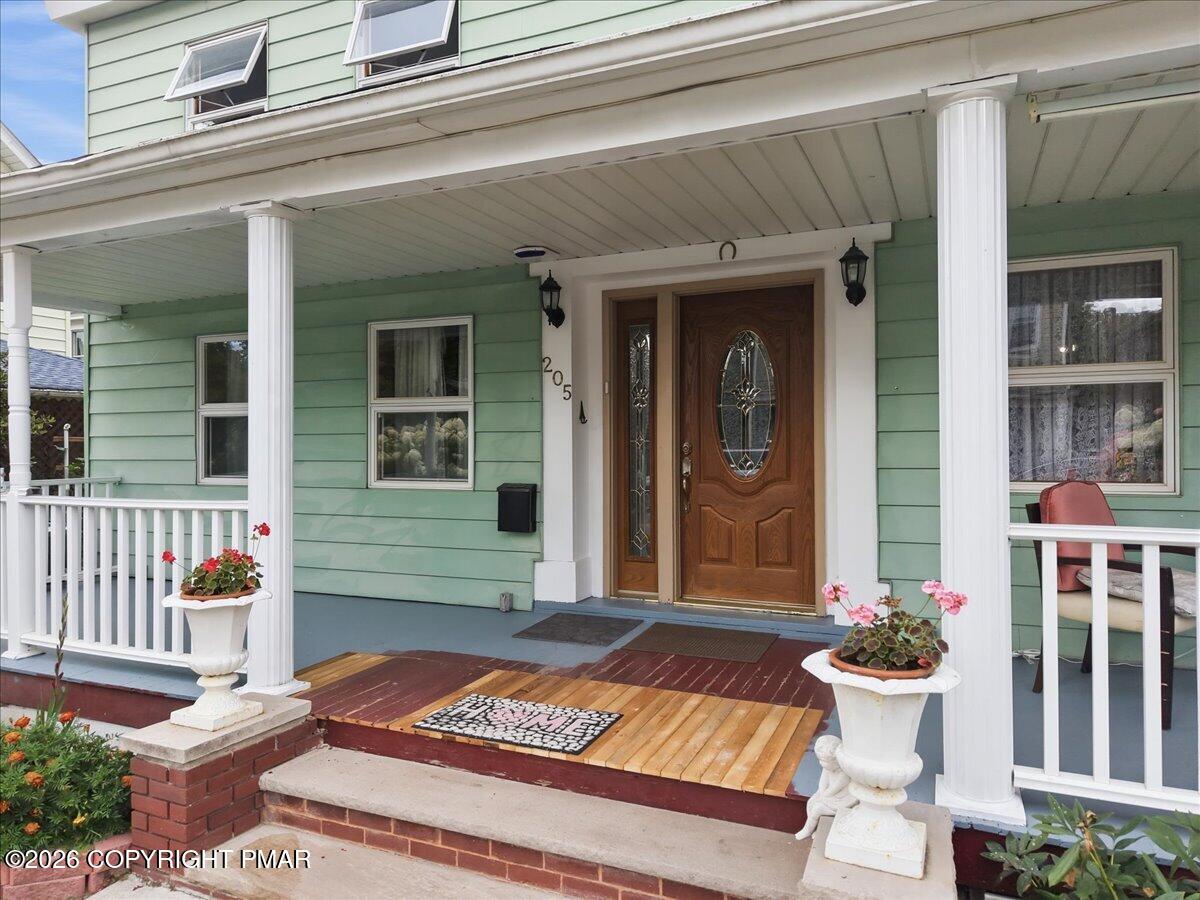 205 Maple Avenue Property Photo 10