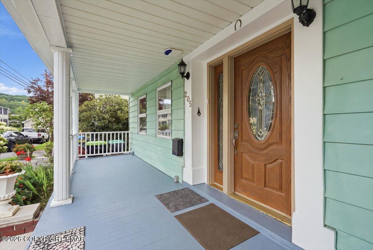 205 Maple Avenue Property Photo 13