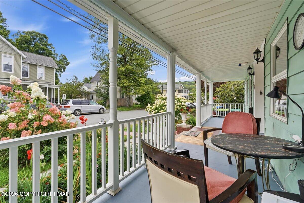 205 Maple Avenue Property Photo 63