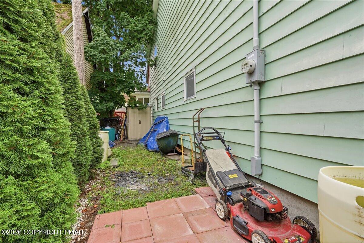 205 Maple Avenue Property Photo 64