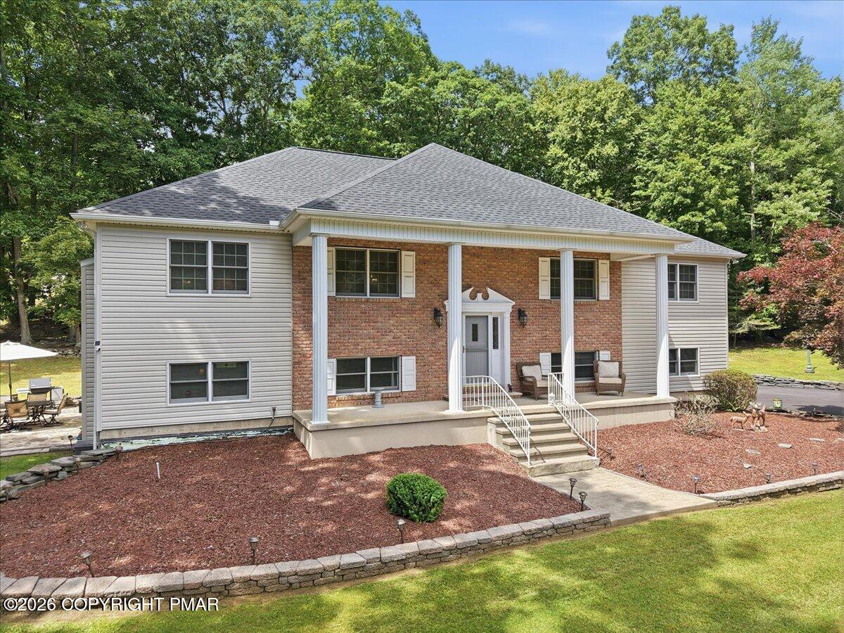 173 Marcelle Terrace Property Photo 2