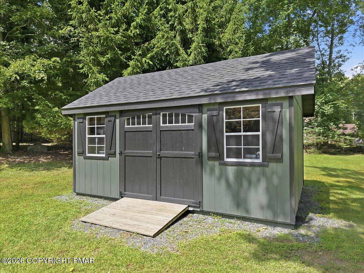 173 Marcelle Terrace Property Photo 100