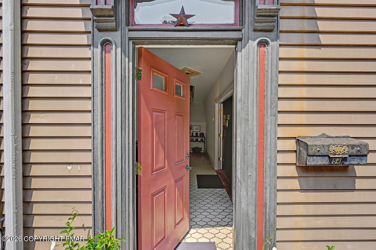 54 W Broadway Property Photo 8