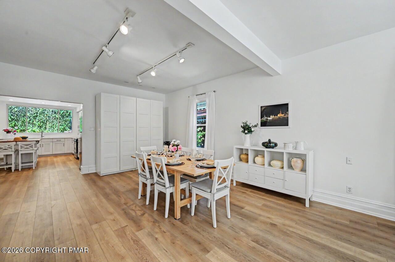 54 W Broadway Property Photo 20