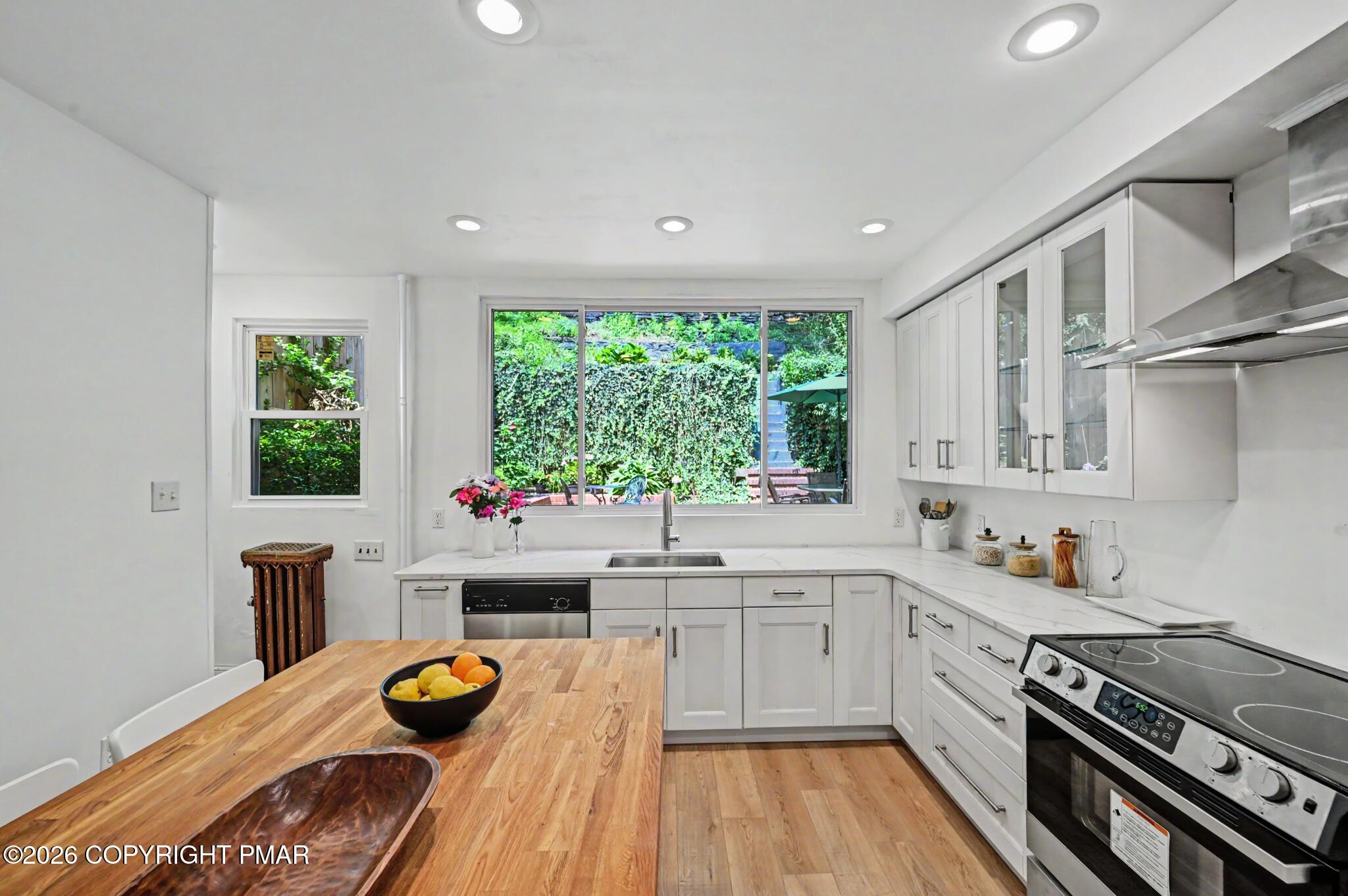 54 W Broadway Property Photo 30