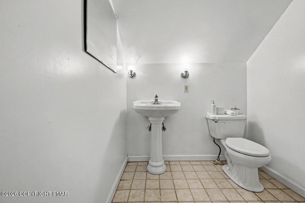 54 W Broadway Property Photo 37