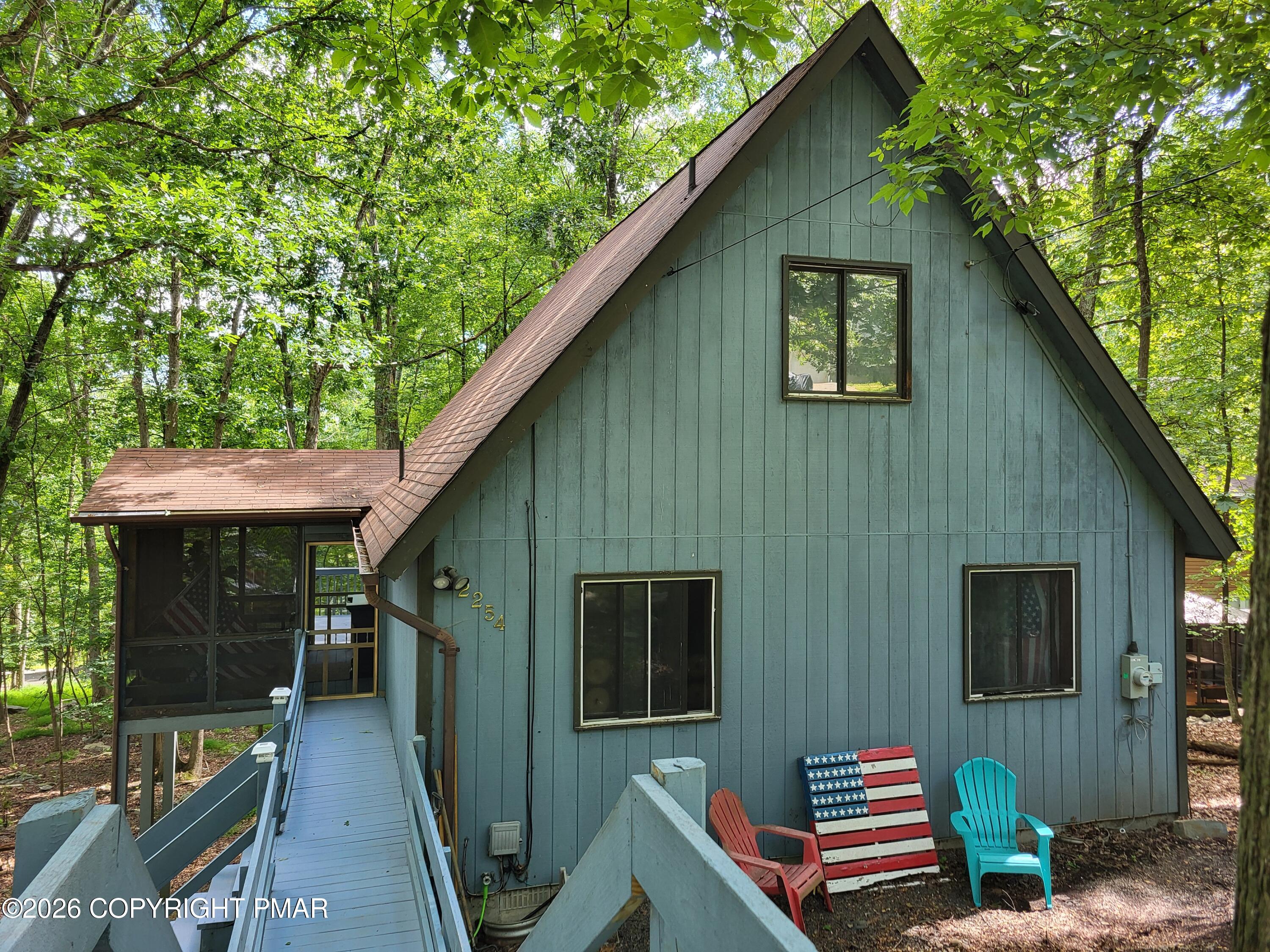 193 Bellingham Drive Property Photo 3