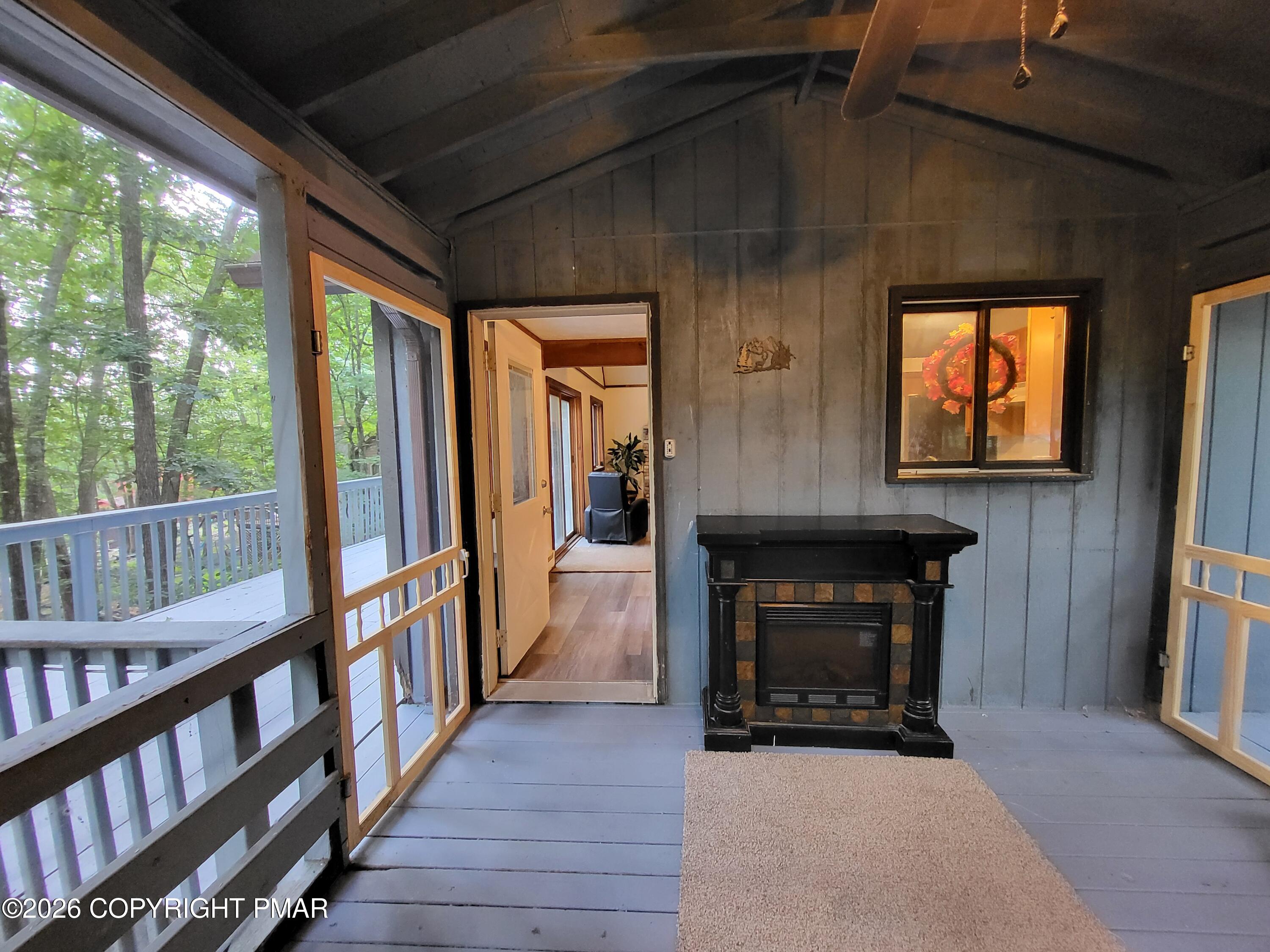 193 Bellingham Drive Property Photo 6
