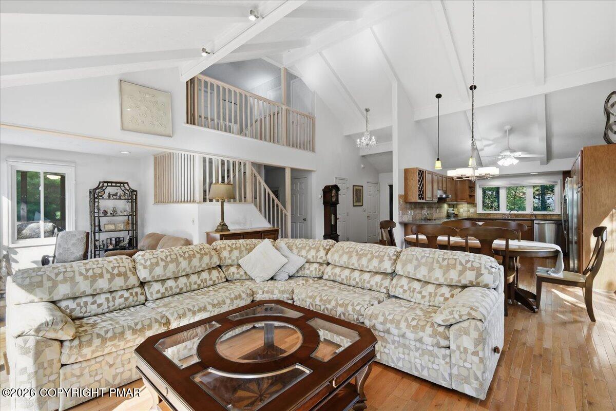 6262 Lakeview Drive Property Photo 9