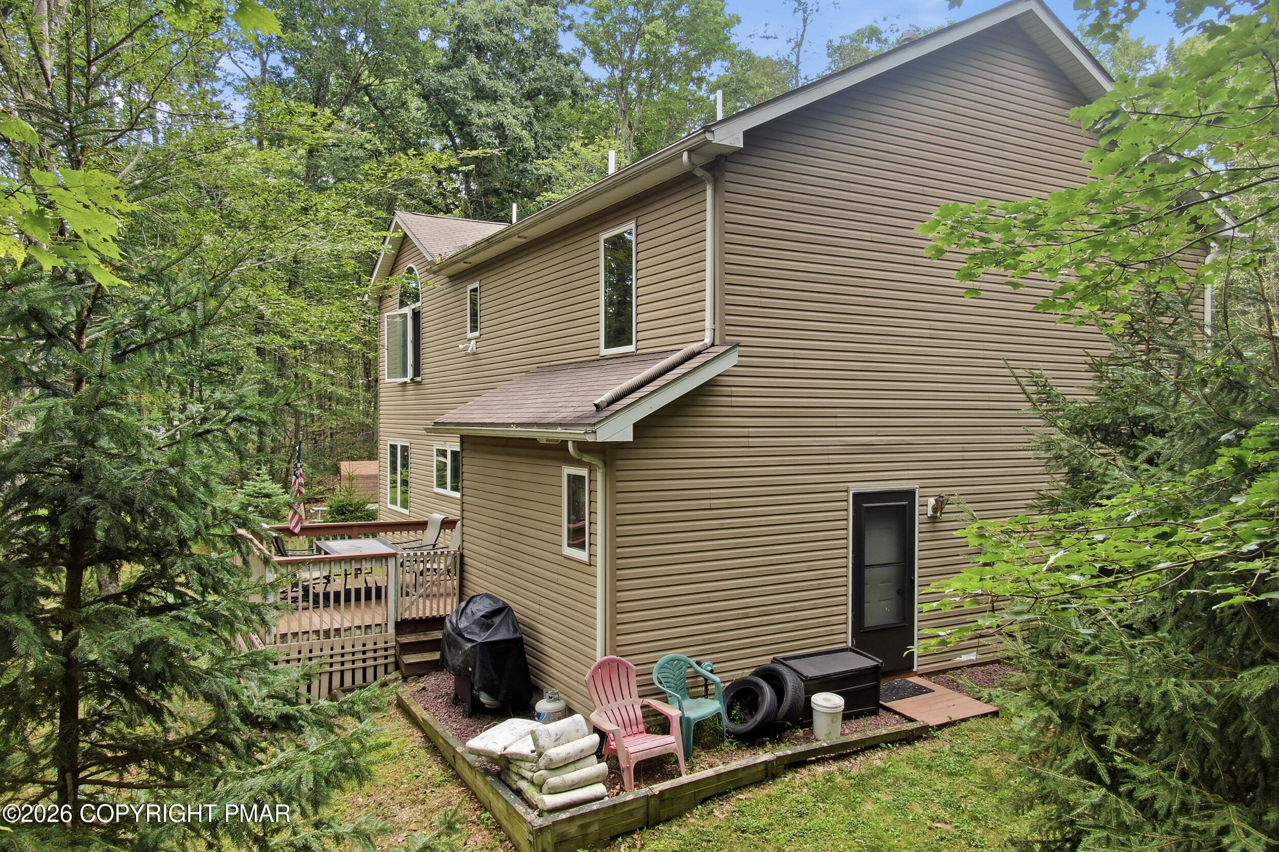 110 Aaron Drive Property Photo 33
