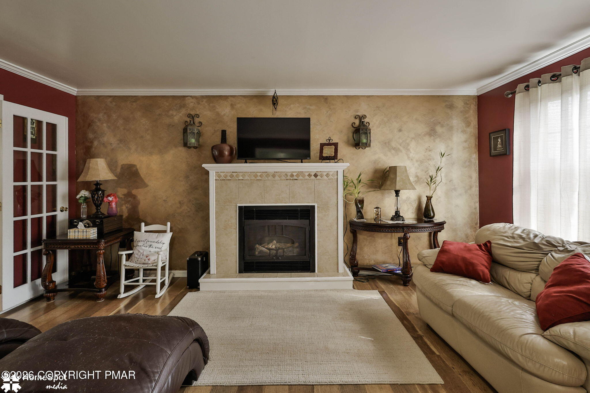 5016 Foxrun Lane Property Photo 7