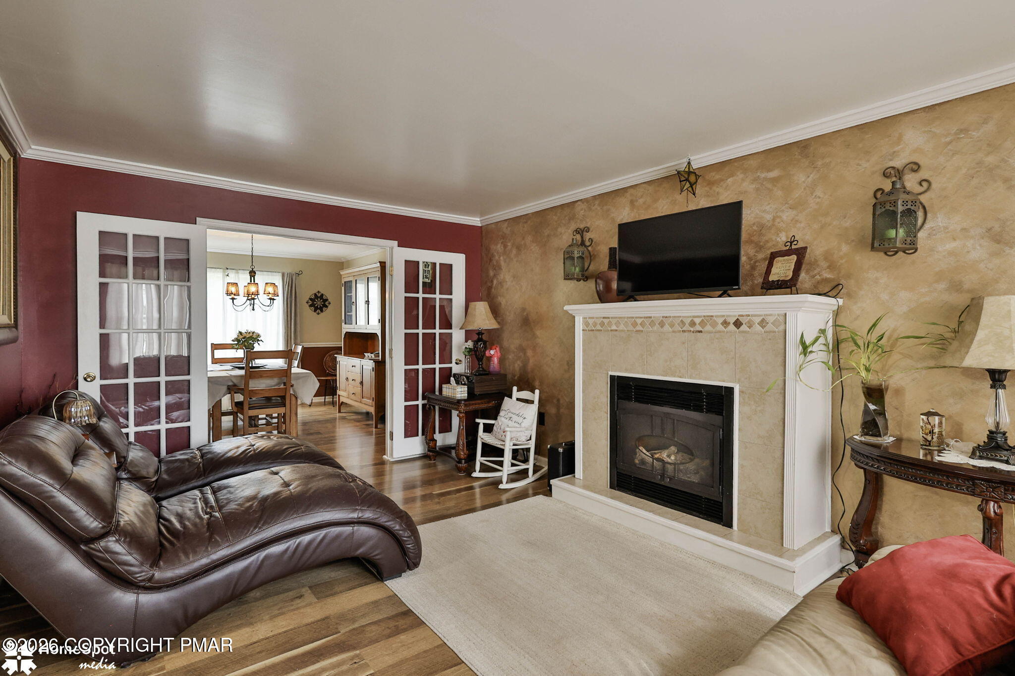 5016 Foxrun Lane Property Photo 8