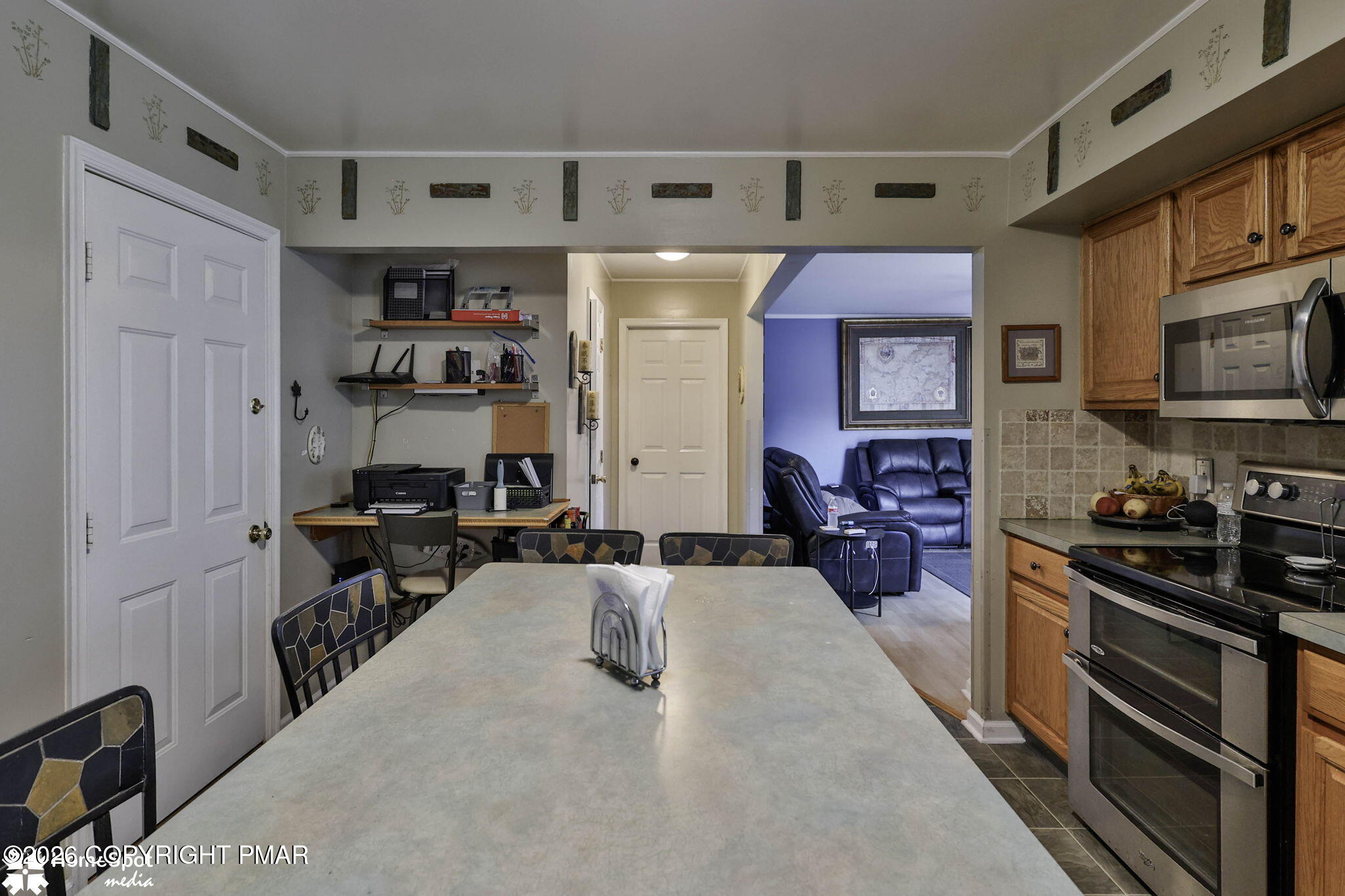 5016 Foxrun Lane Property Photo 20
