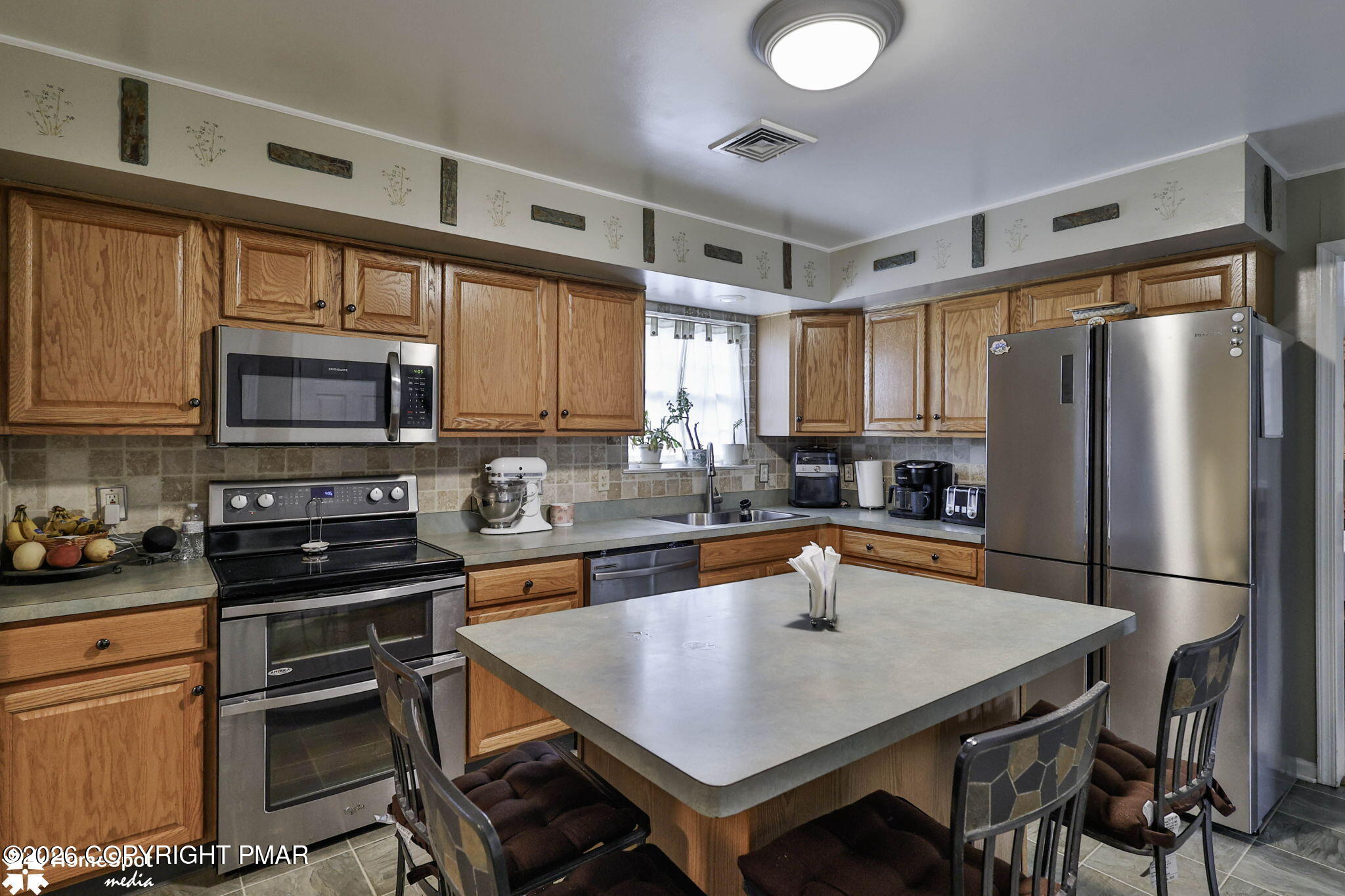 5016 Foxrun Lane Property Photo 25
