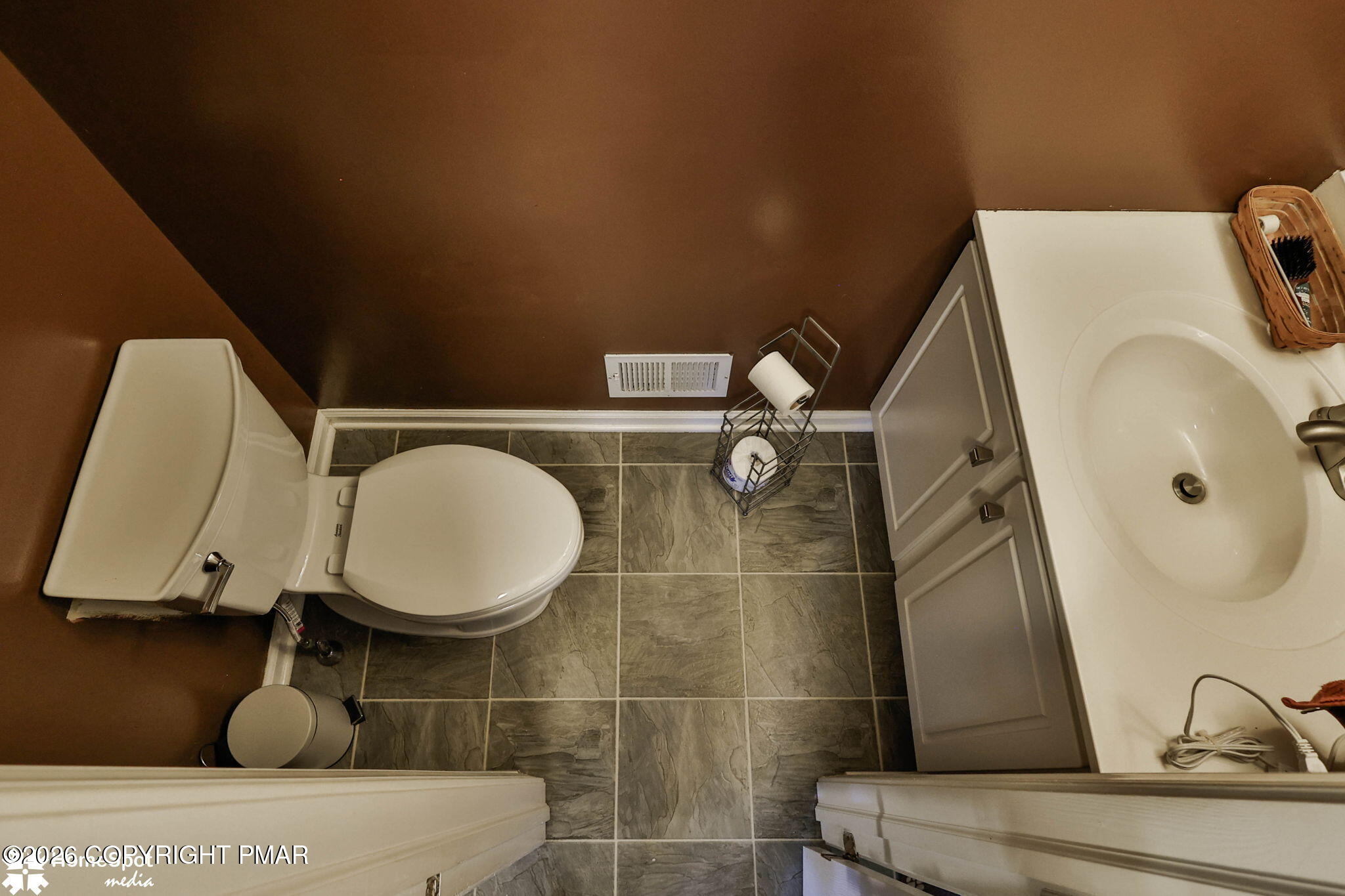 5016 Foxrun Lane Property Photo 26