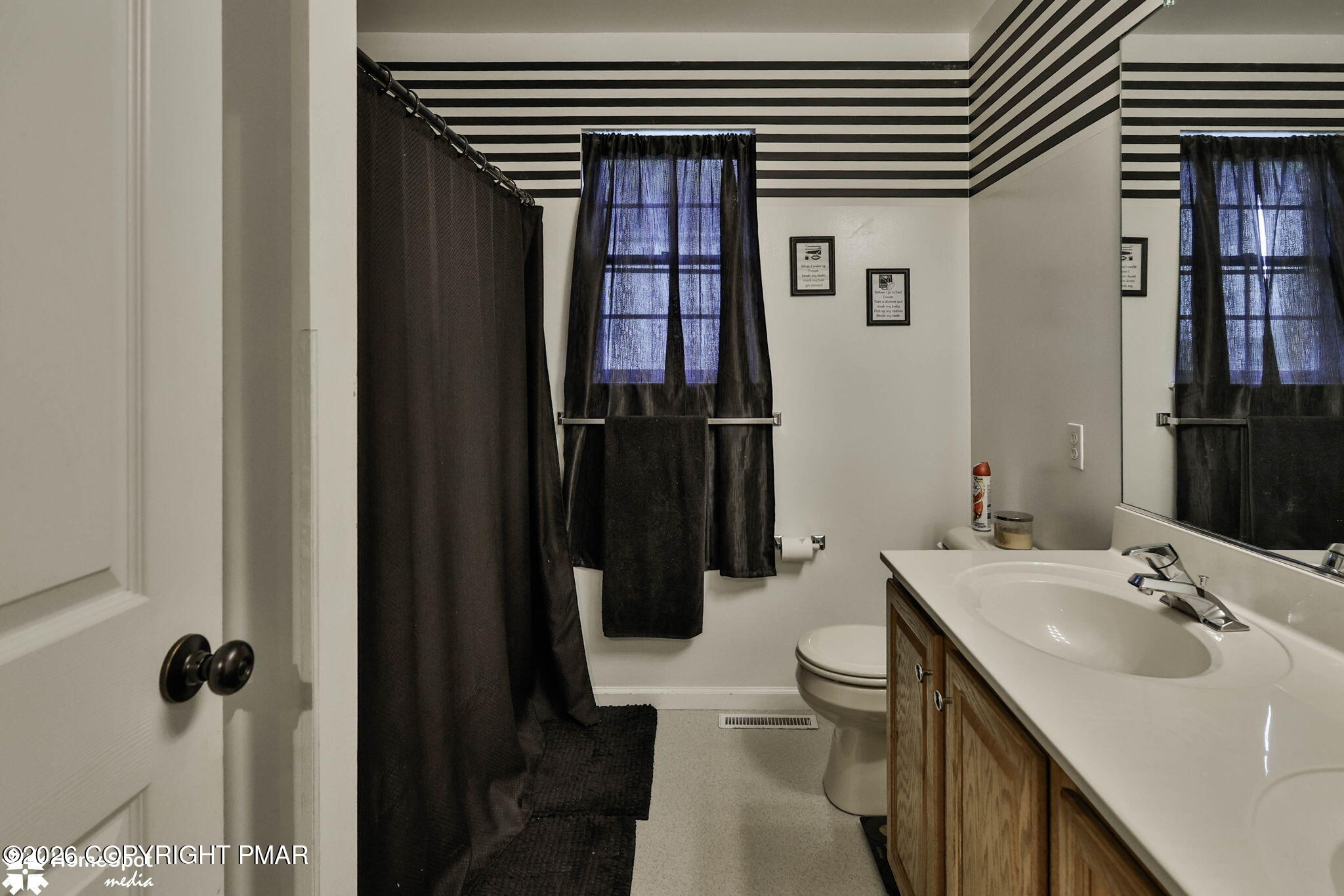 5016 Foxrun Lane Property Photo 40