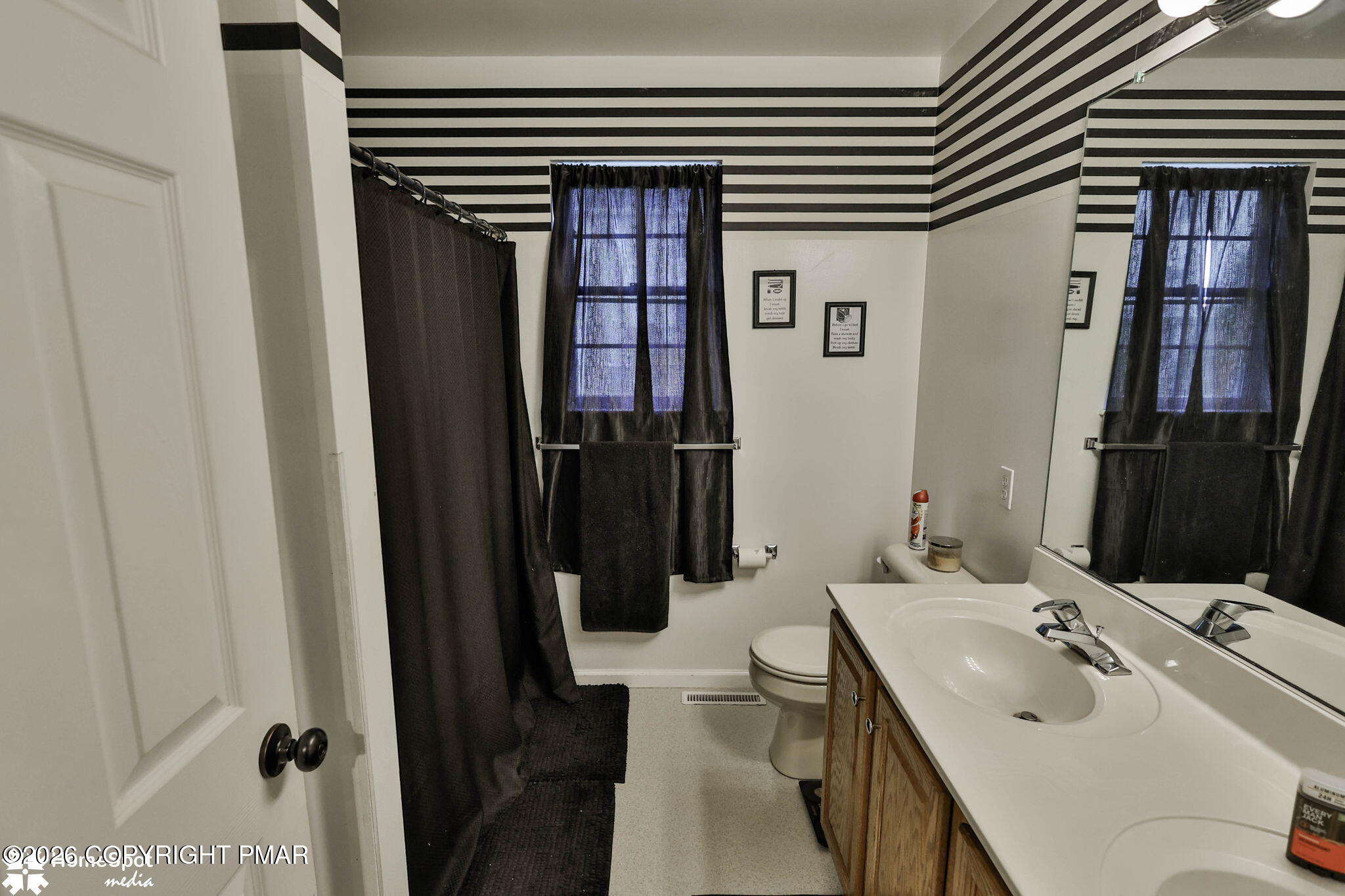 5016 Foxrun Lane Property Photo 41