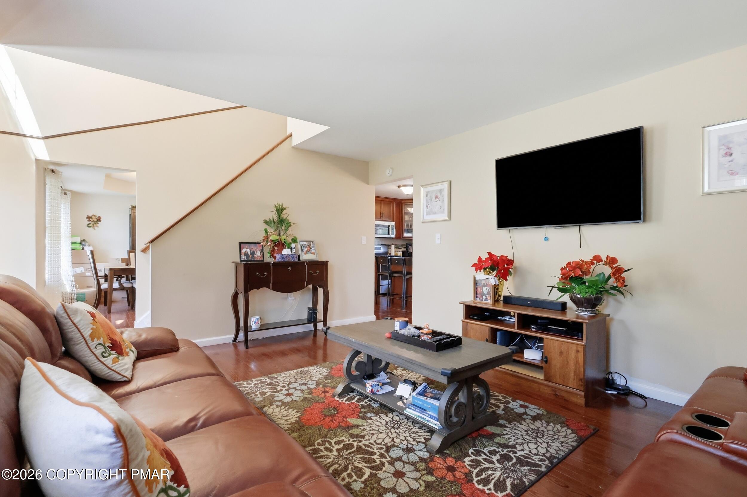 146 American Way Property Photo 7
