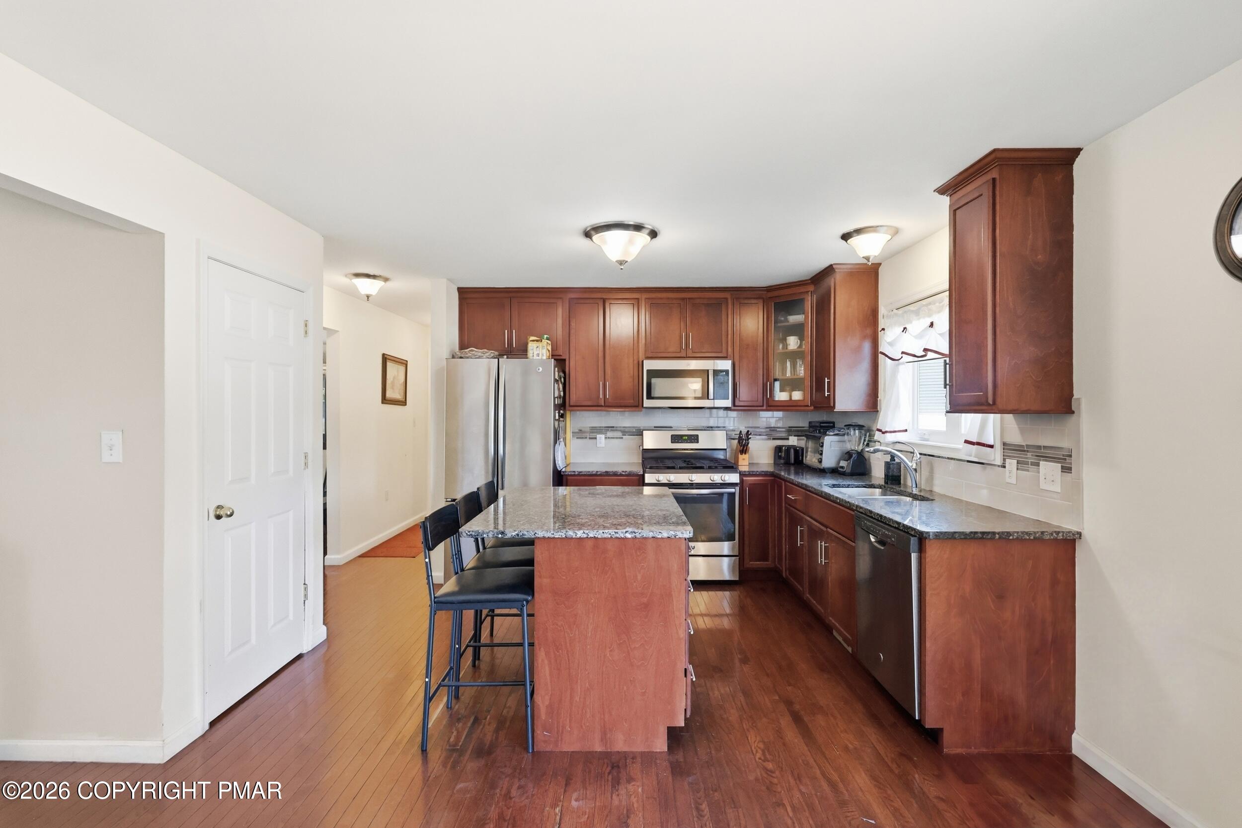 146 American Way Property Photo 10