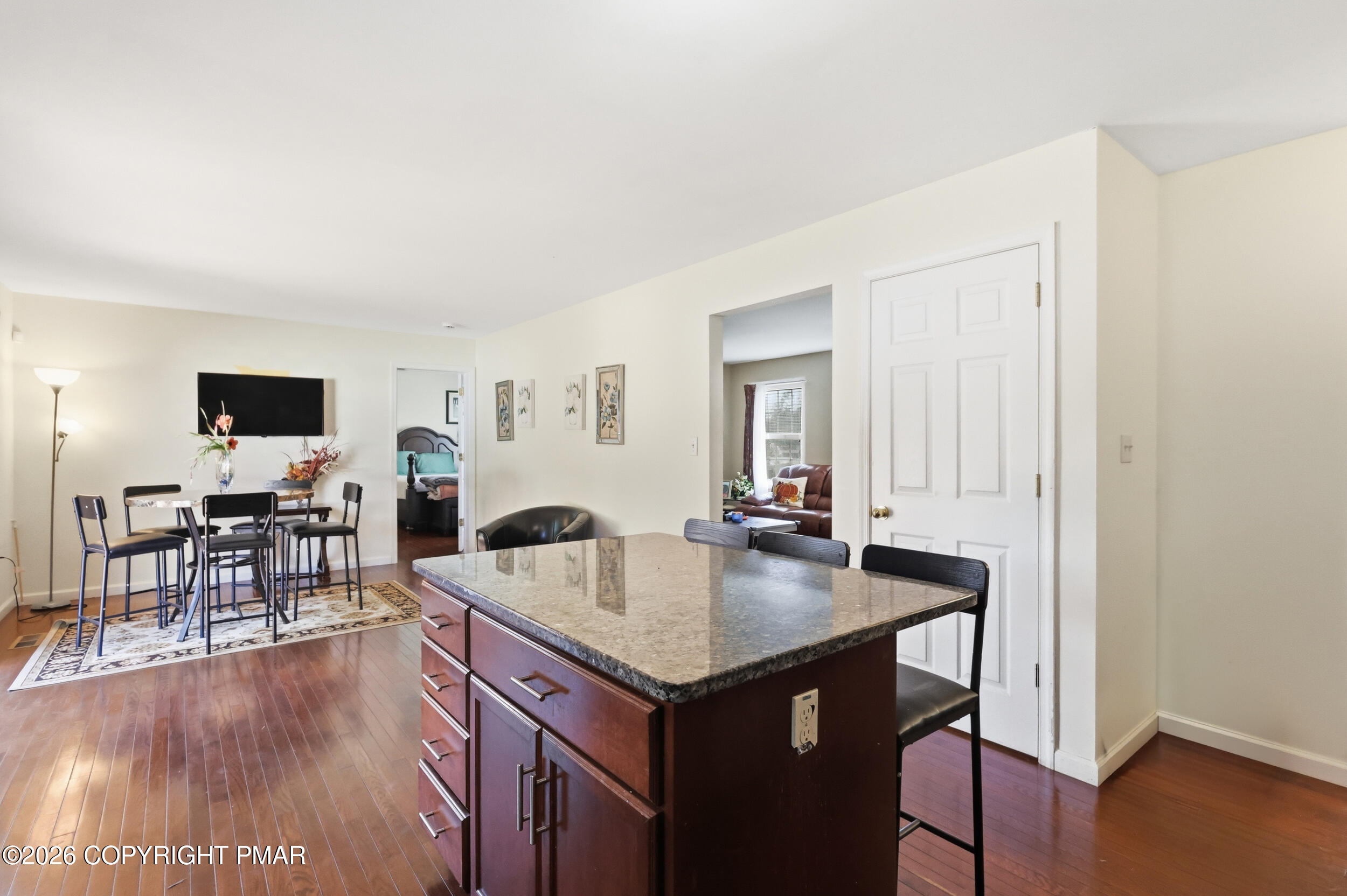 146 American Way Property Photo 11