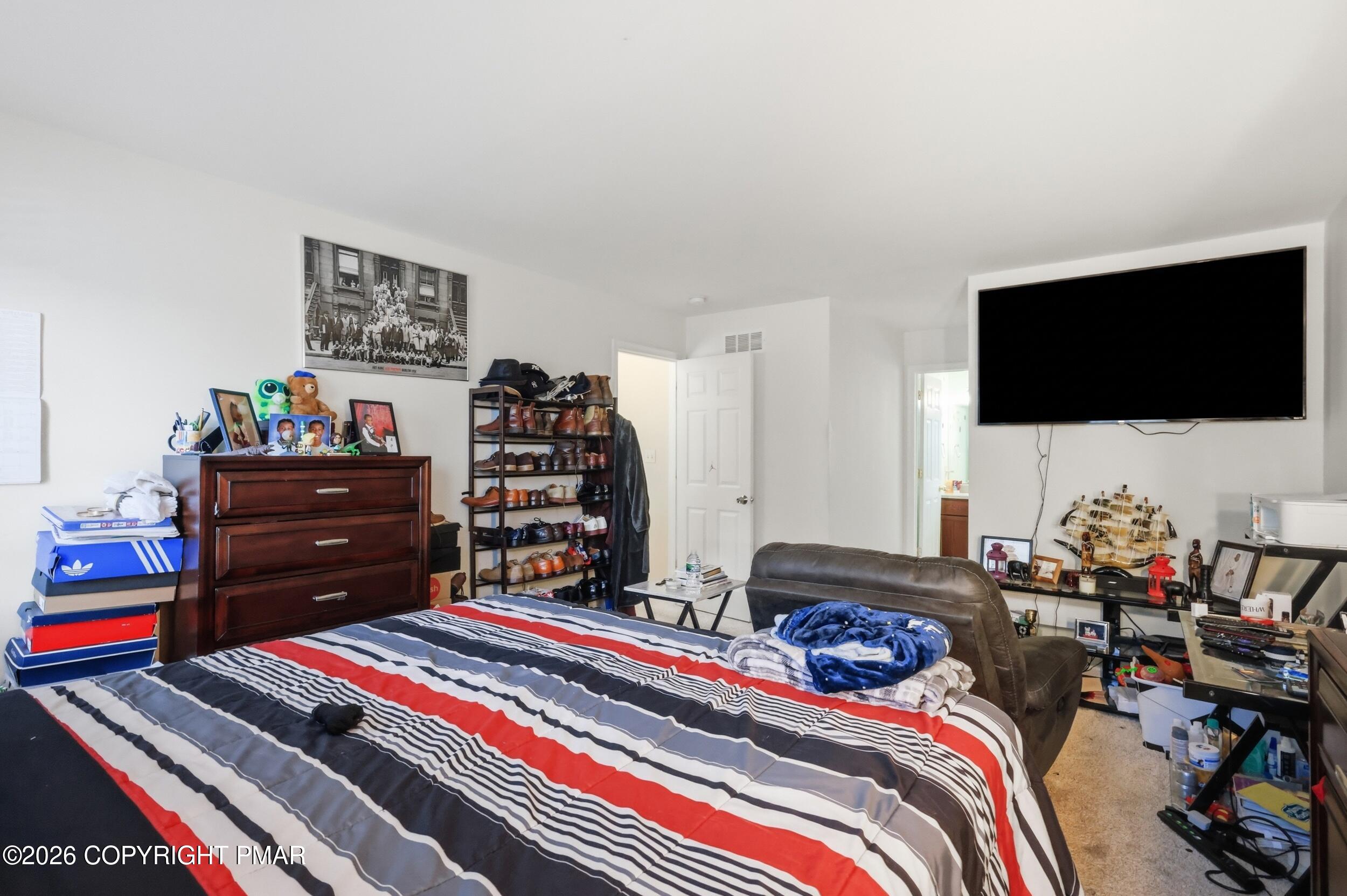 146 American Way Property Photo 24