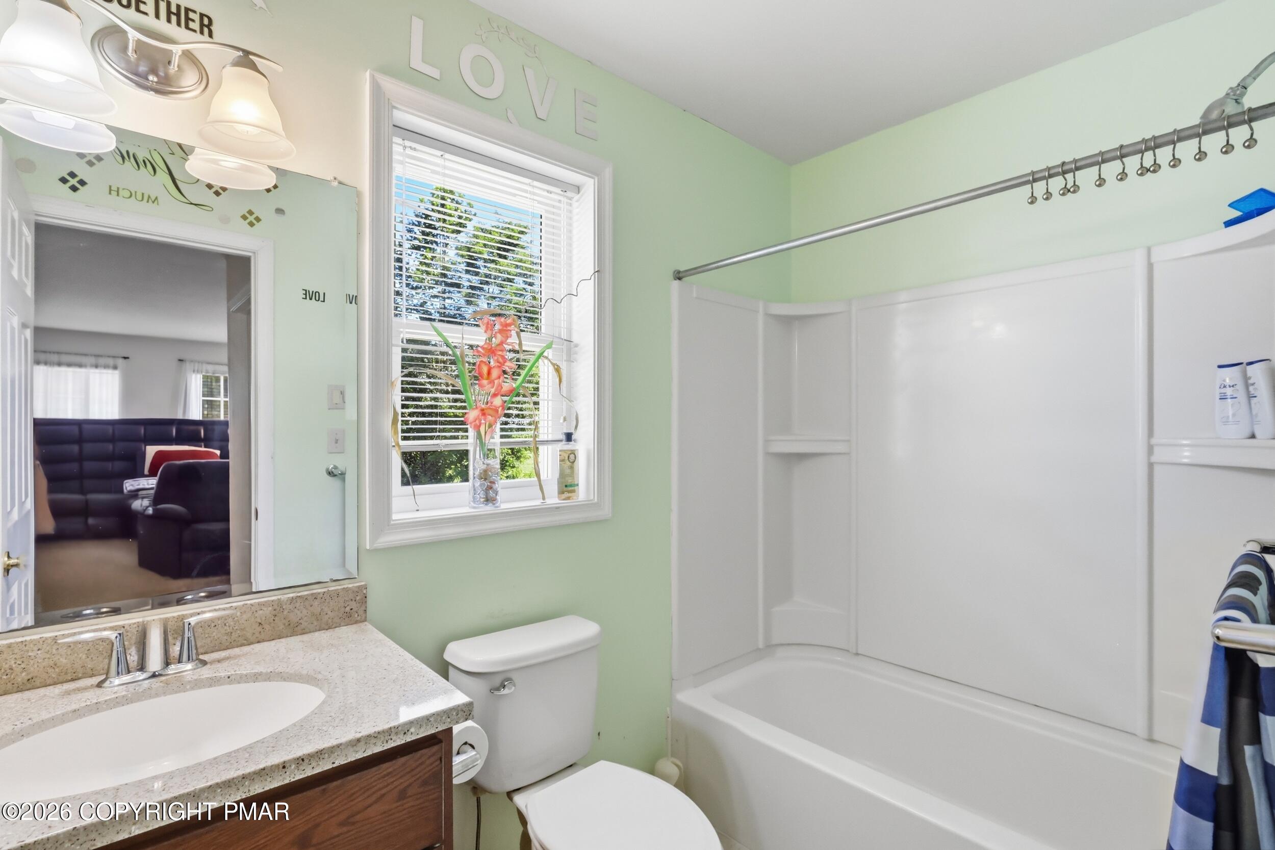 146 American Way Property Photo 26
