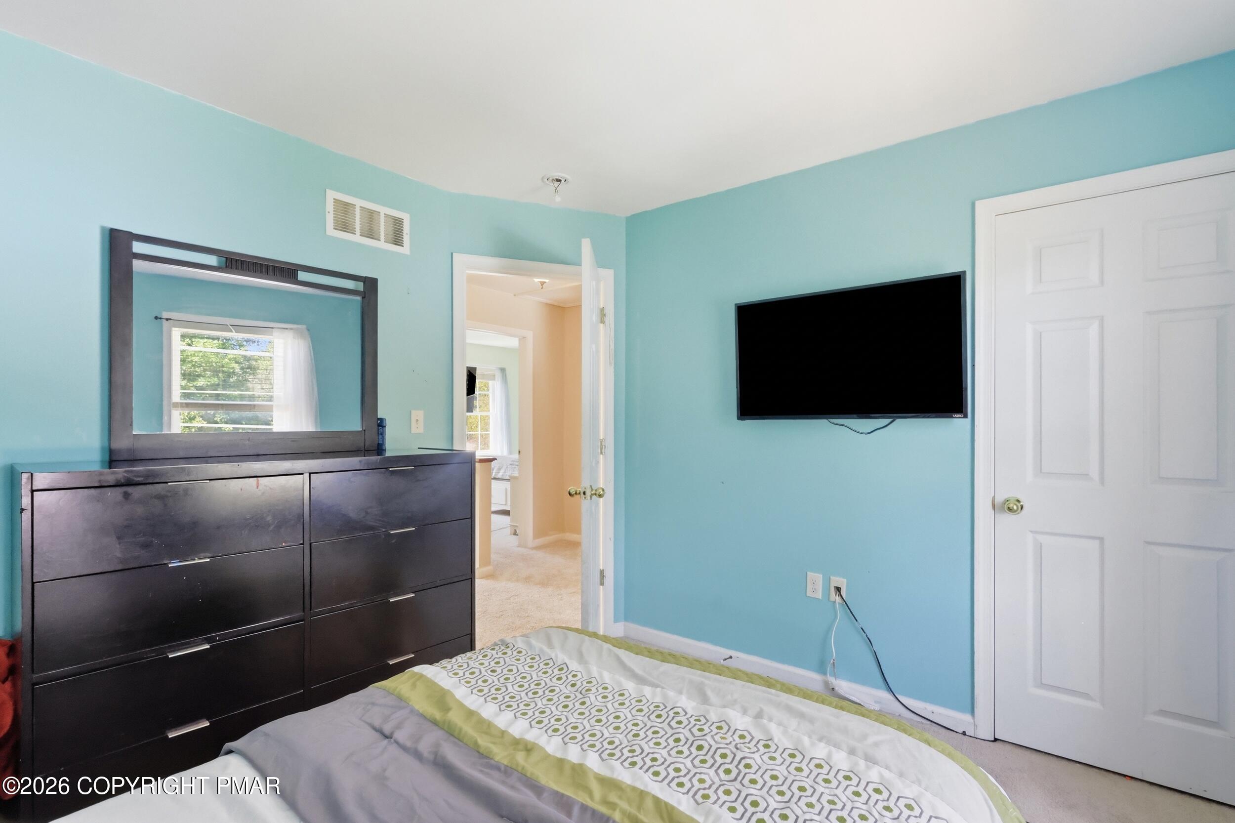 146 American Way Property Photo 31