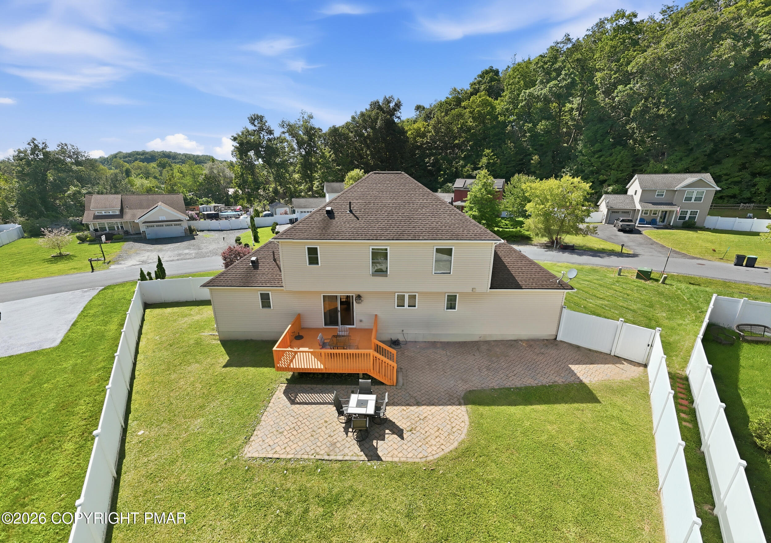 146 American Way Property Photo 43
