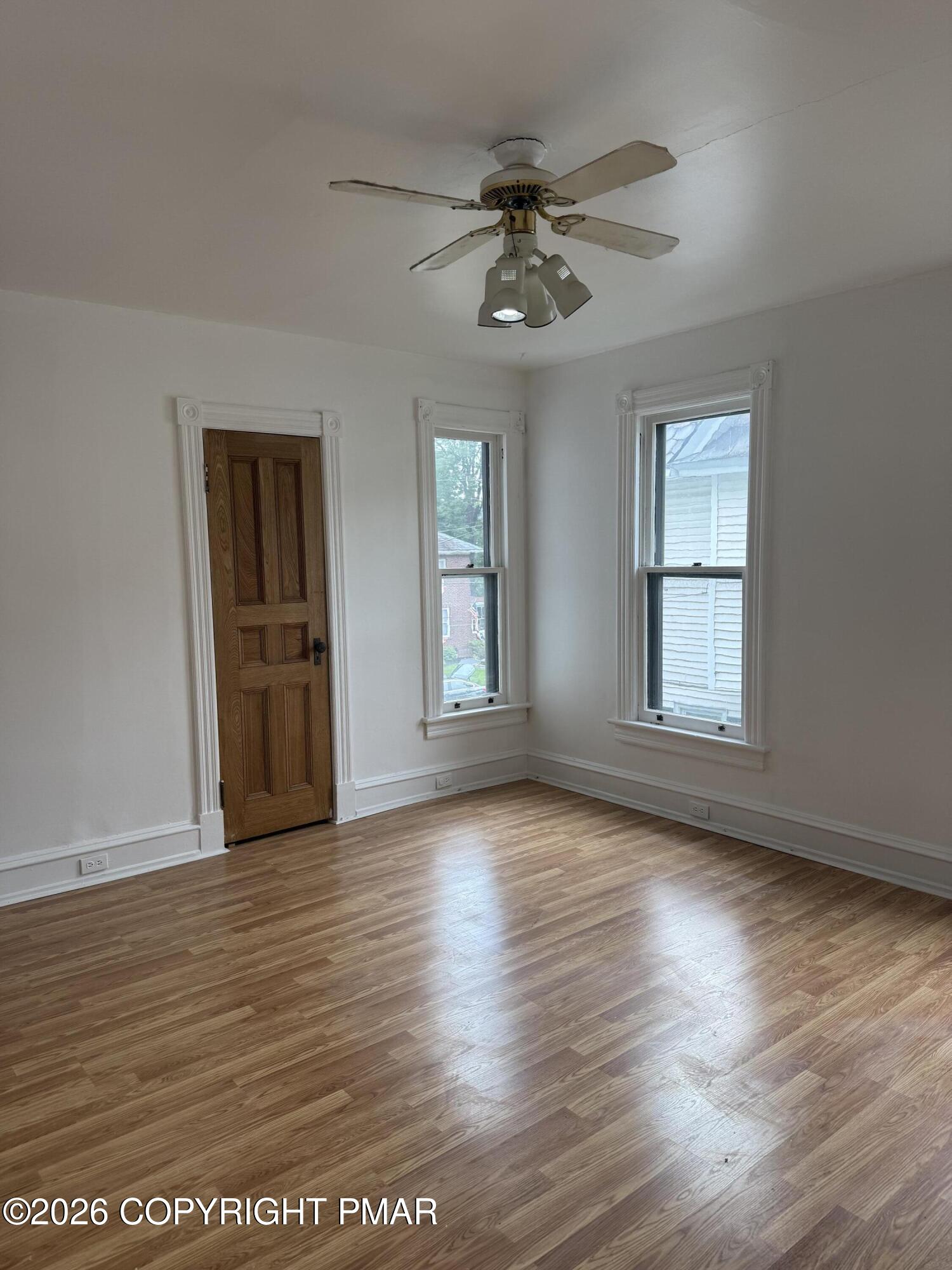 722 Scott Street B Property Photo 6