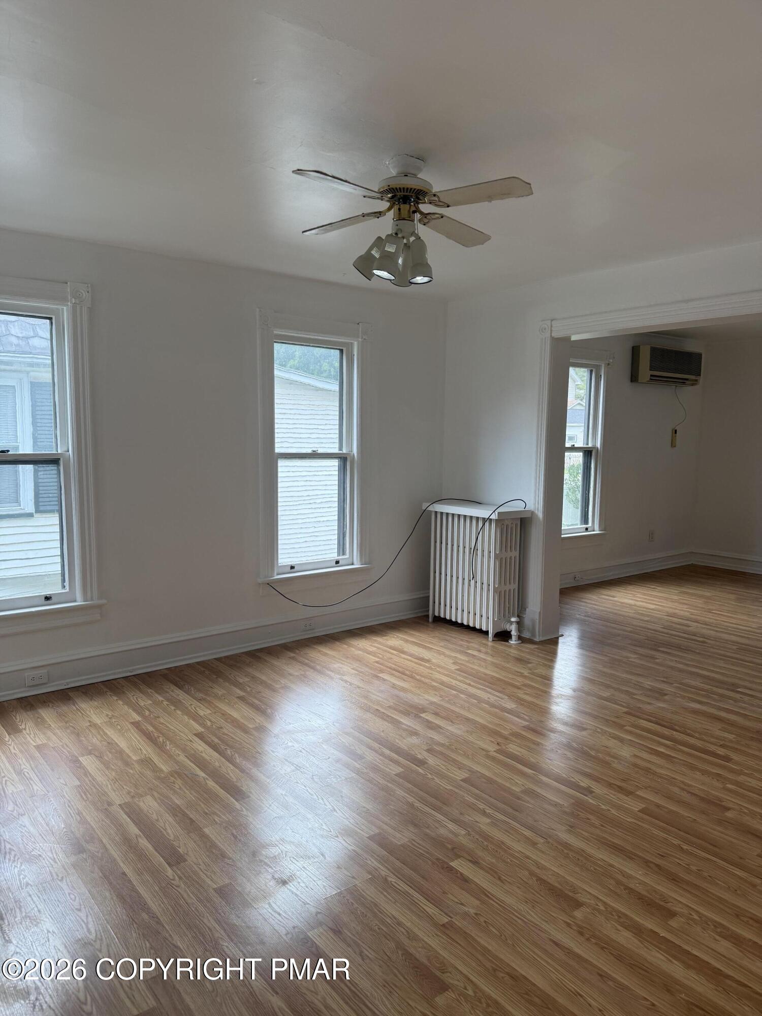 722 Scott Street B Property Photo 7