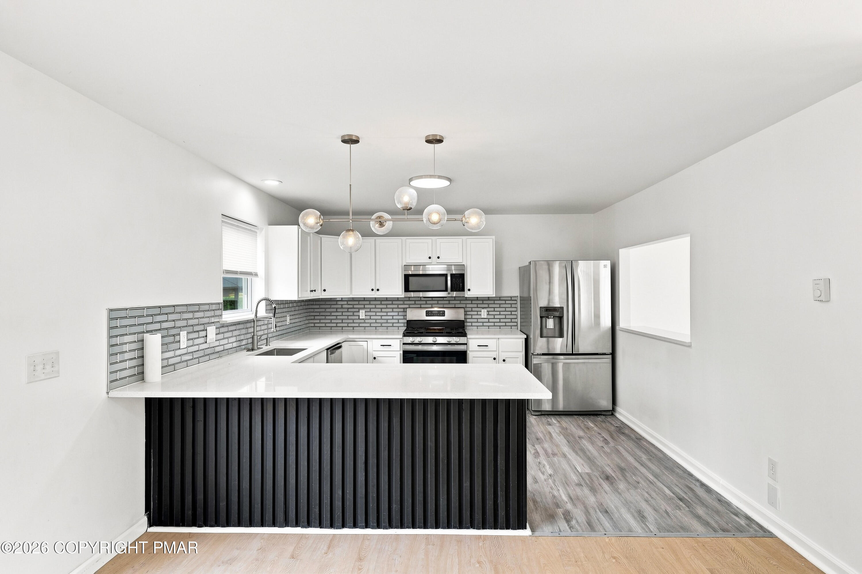 1123 Chickadee Drive Property Photo 11