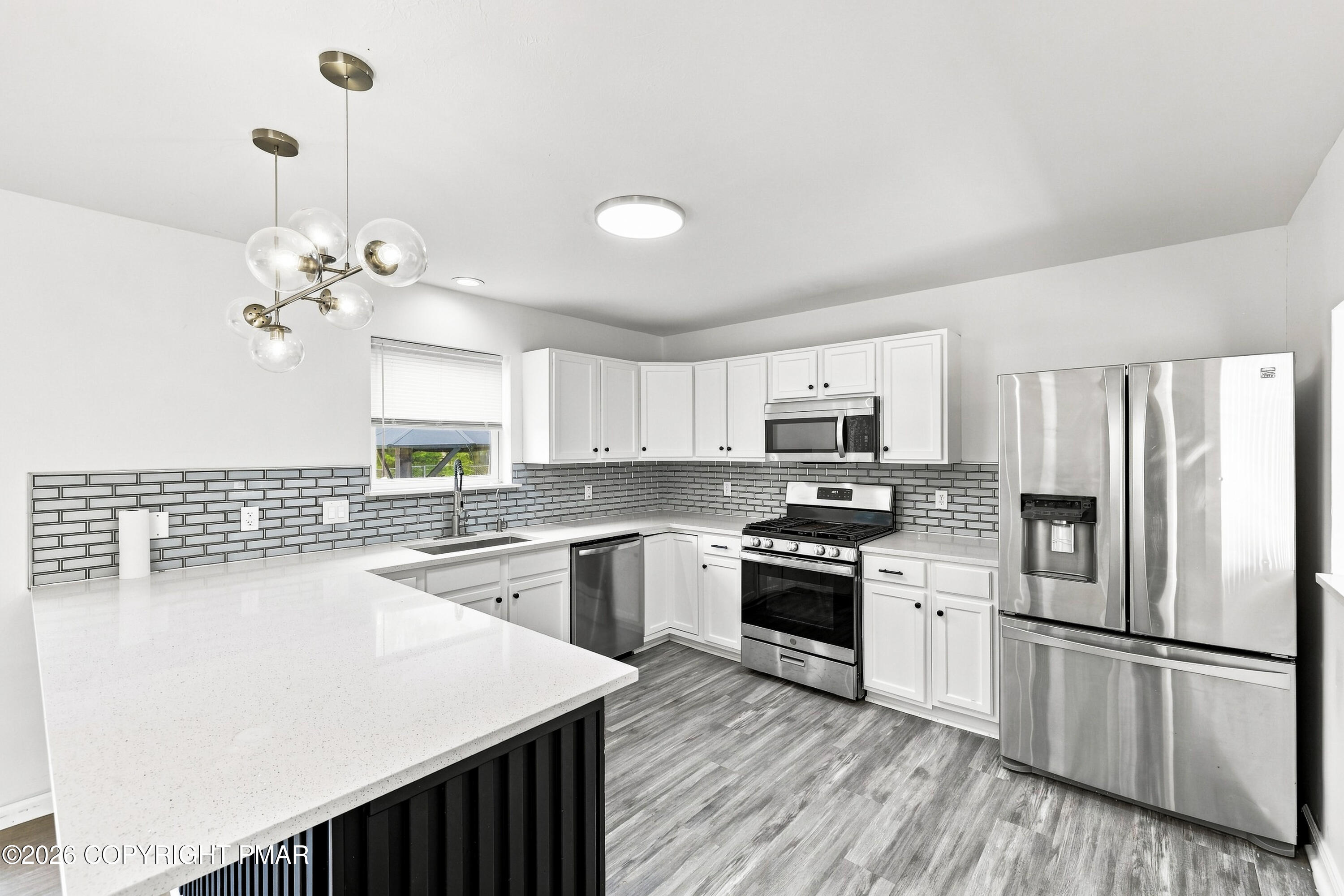 1123 Chickadee Drive Property Photo 12