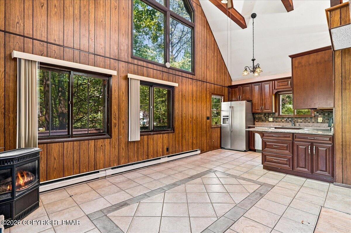 6520 Runnymeade Lane Property Photo 8