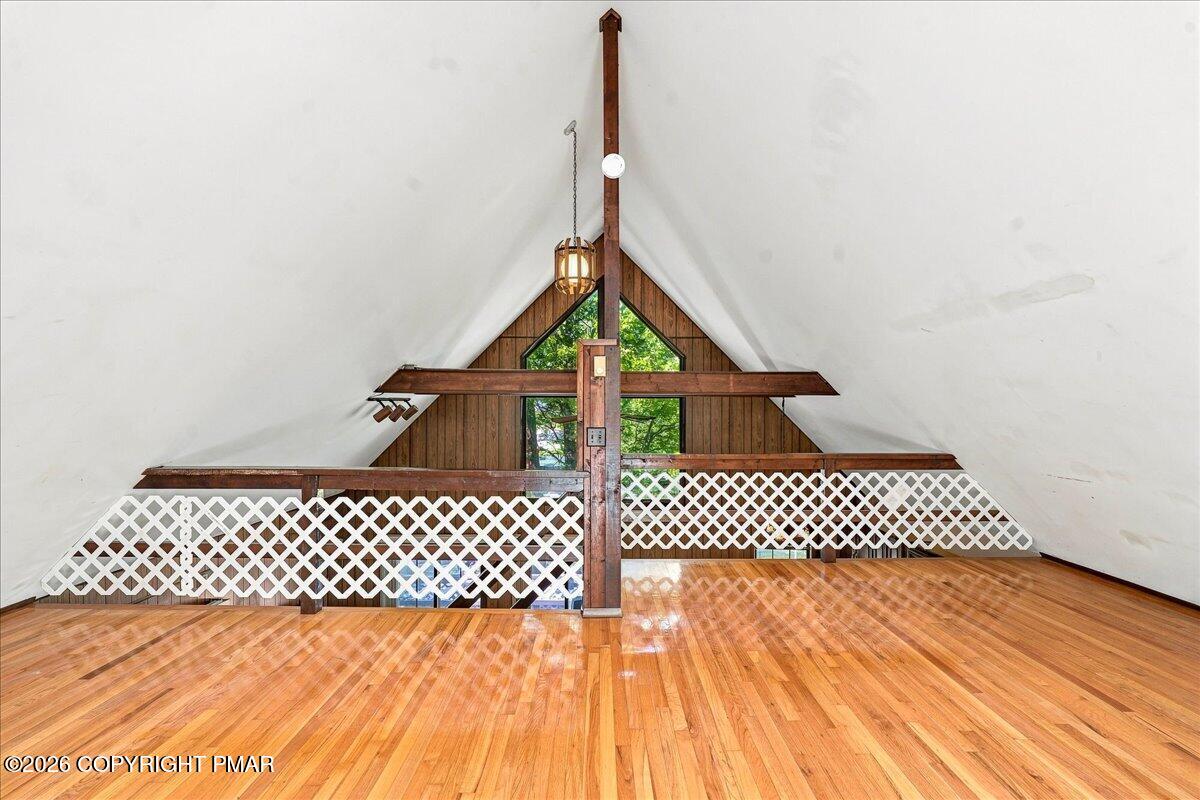 6520 Runnymeade Lane Property Photo 14