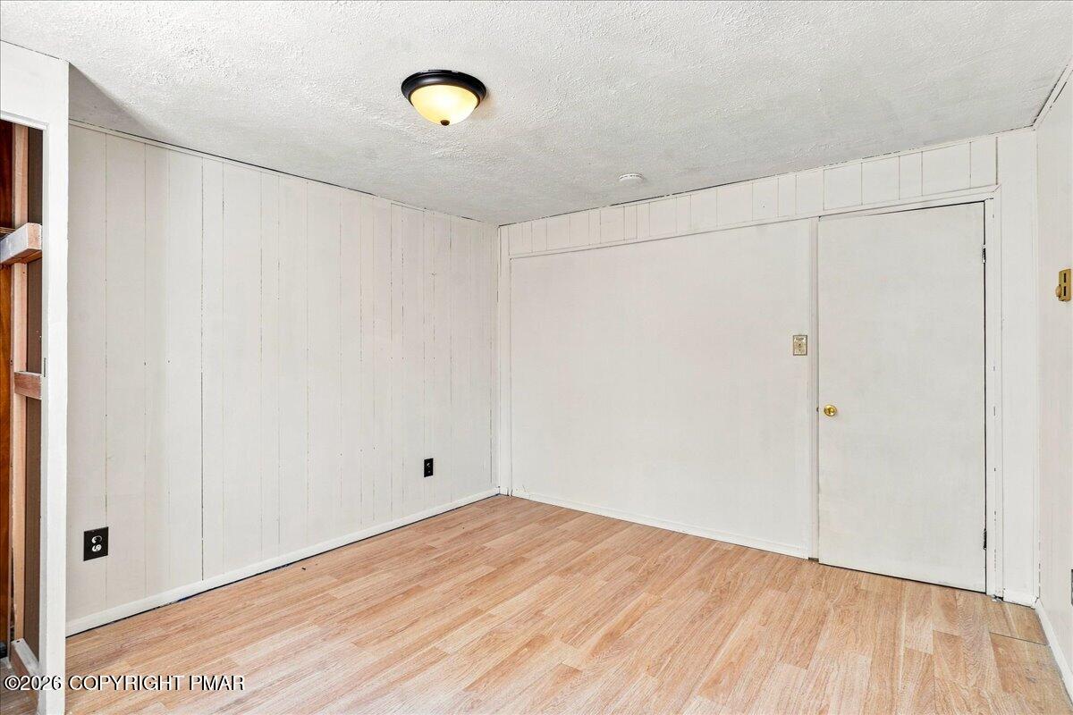 6520 Runnymeade Lane Property Photo 23