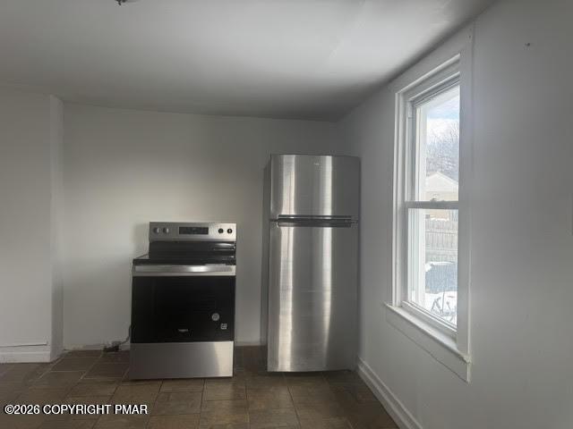 16 - 18 E Main Street Property Photo 6