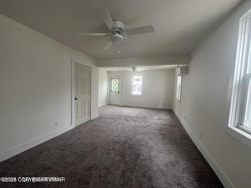 16 - 18 E Main Street Property Photo 16